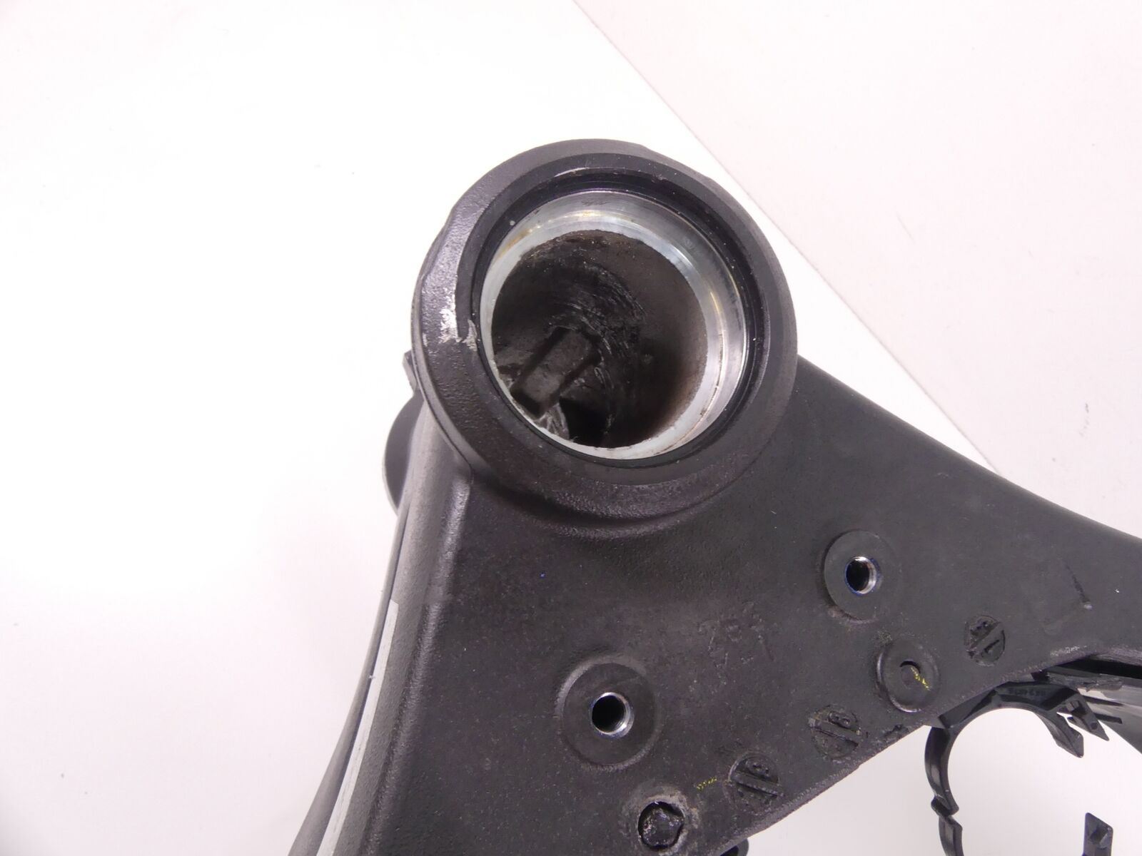 2014 Yamaha VMX17 V-Max 1700 Straight Main Frame Chassis Slvg - Read 2S3-21110-0 {{ shop.shopifyCountryName }} - Mototech271