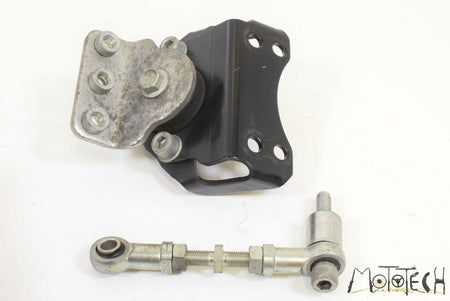 2008 Harley VRSCDXA NIGHT ROD SPECIAL Engine Motor Mount Bracket SET 16307-05 {{ shop.shopifyCountryName }} - Mototech271