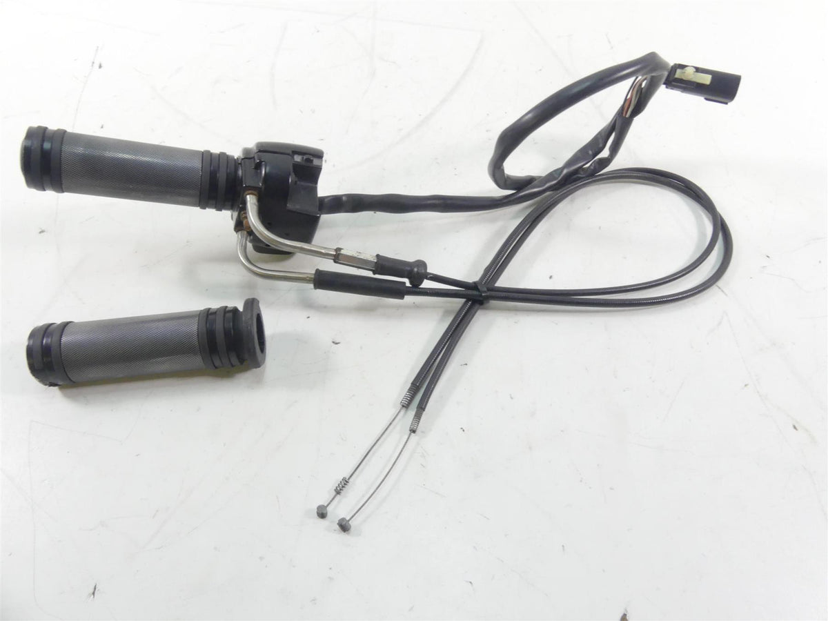 2008 Harley Softail FXSTB Night Train Right Hand Start Control Switch 71684-06A {{ shop.shopifyCountryName }} - Mototech271