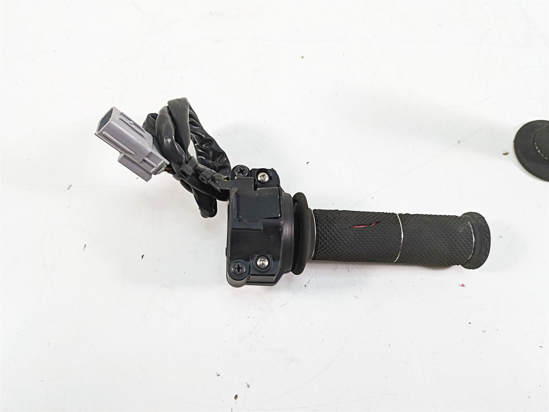 2020 Ducati Hypermotard 950 SP Ride Fly By Wire Throttle Grips -Read 66020141A {{ shop.shopifyCountryName }} - Mototech271