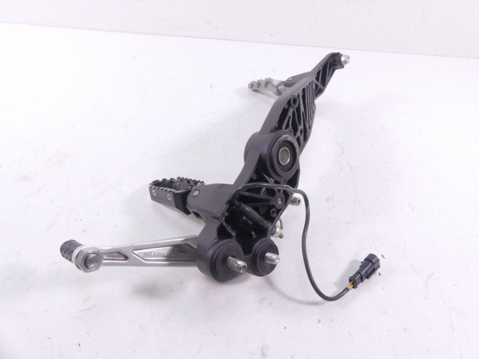 2016 Ducati Hypermotard 939SP Right Foot Peg Bracket + Brake Pedal 82412101CA {{ shop.shopifyCountryName }} - Mototech271