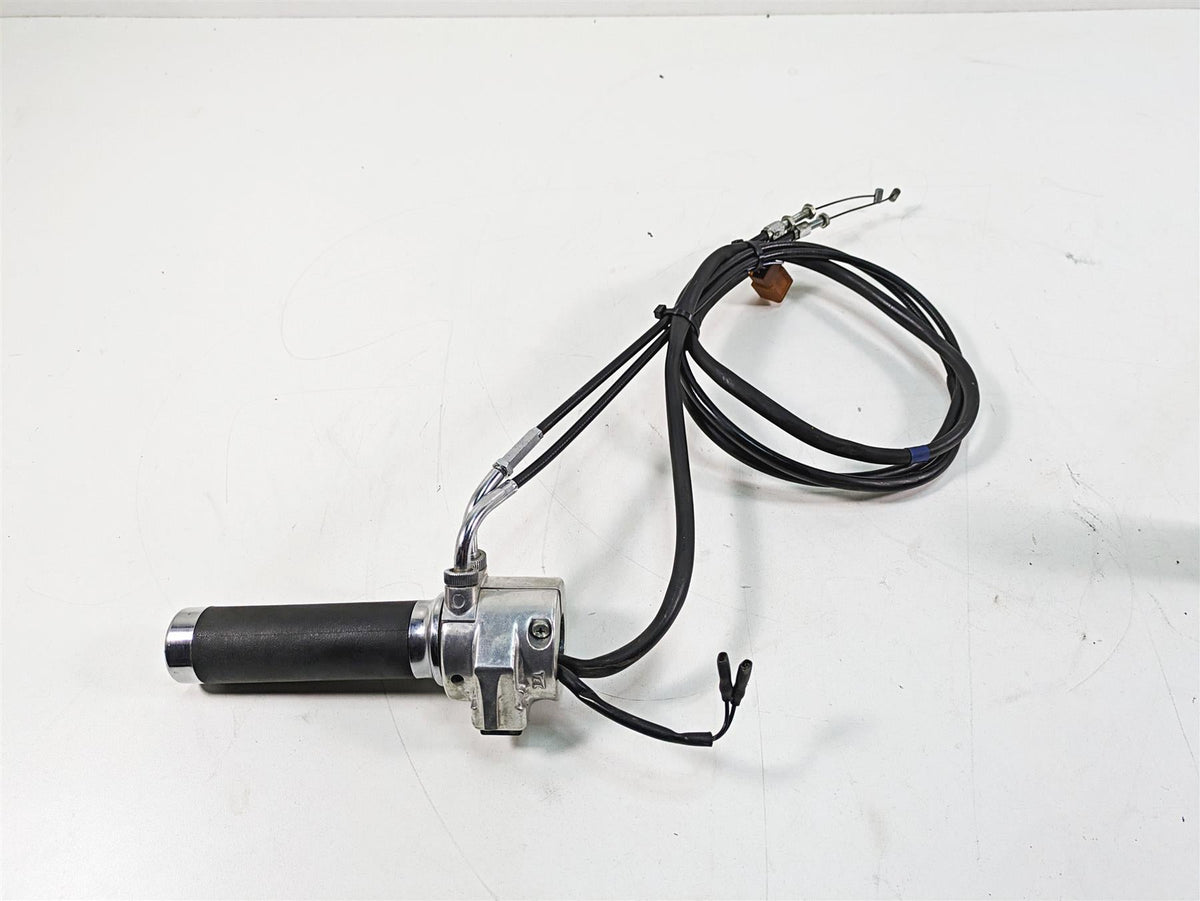 2006 Honda VT1100 C2 Shadow Right Hand Control Switch & Throttle 35013-MAH-A02 {{ shop.shopifyCountryName }} - Mototech271