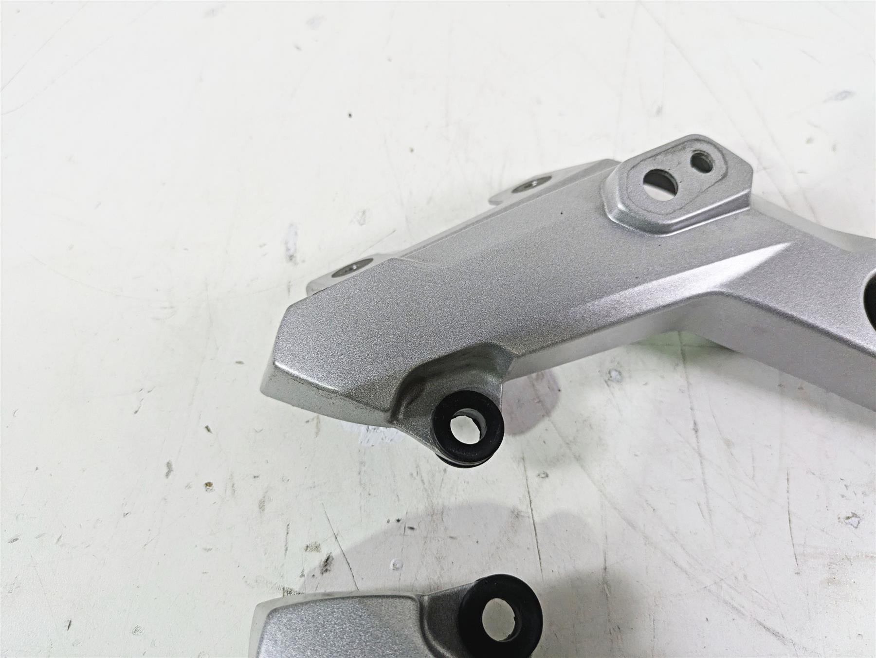 2015 Triumph Tiger Explorer XC Headlight Blinker Holder Stay T2303396 T2303397 {{ shop.shopifyCountryName }} - Mototech271