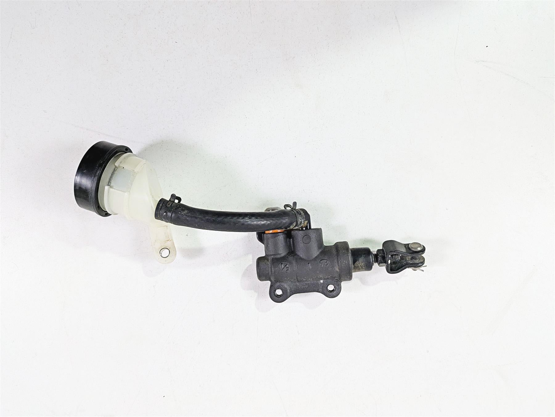2017 BMW R1200 GS K50 Rear Brake Master Cylinder 1/2" 34318522398 {{ shop.shopifyCountryName }} - Mototech271