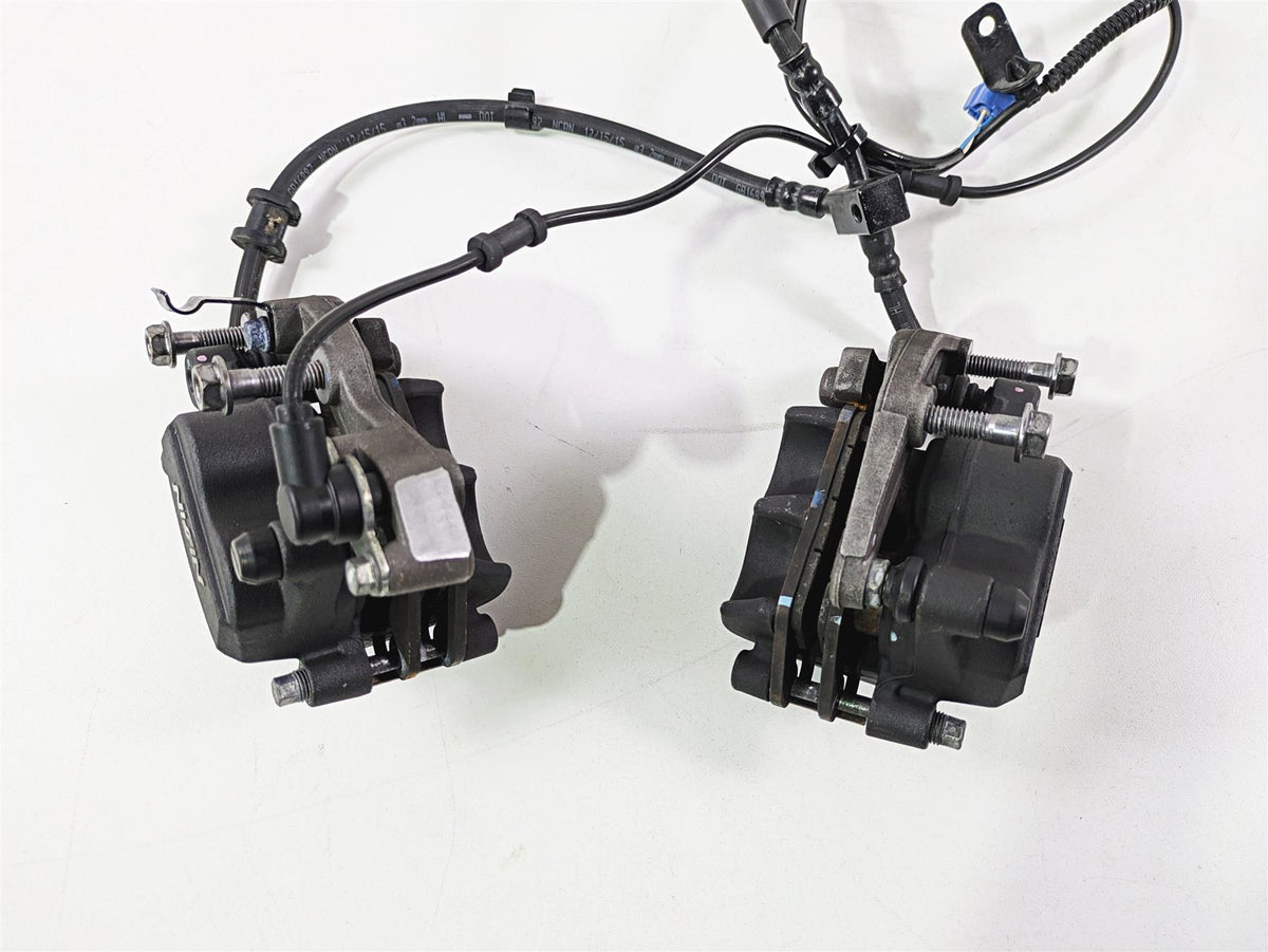 2016 Honda CBR650 F Front Brake Caliper Set - Nissin 45250-MJE-D11 45150-MJE-D01 {{ shop.shopifyCountryName }} - Mototech271