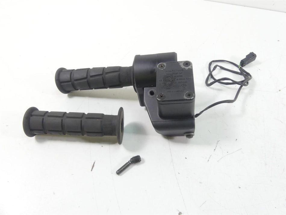 1999 BMW R1100 GS 259E Front Brake Master Cylinder 32722352165 {{ shop.shopifyCountryName }} - Mototech271