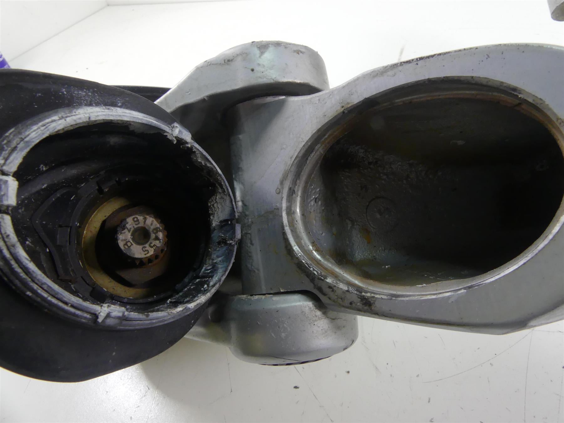 2008 BMW R1200GS K25 Swingarm Differential Drive Shaft 32/11 33117726889 {{ shop.shopifyCountryName }} - Mototech271