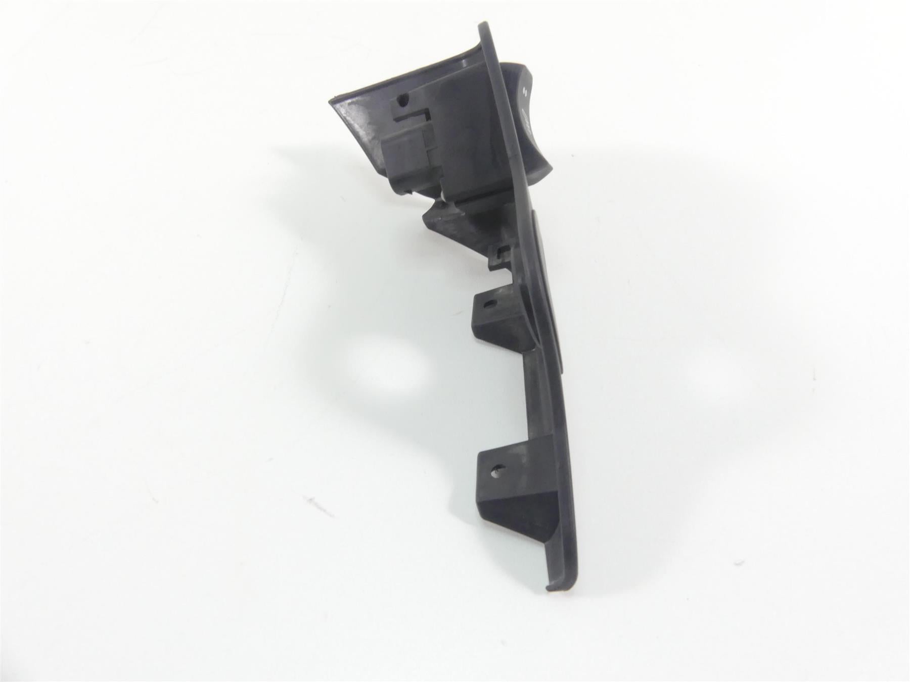 2014 BMW K1600 GTL K48 Seat Saddle Heating Heat Switch + Cover 61318522478 {{ shop.shopifyCountryName }} - Mototech271