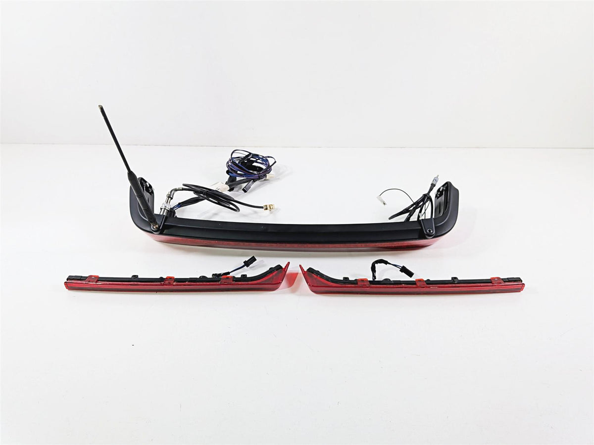 2018 Harley Touring FLHTCU Electra Glide Rear Trunk Tail Light Set 67800093-Mototech271