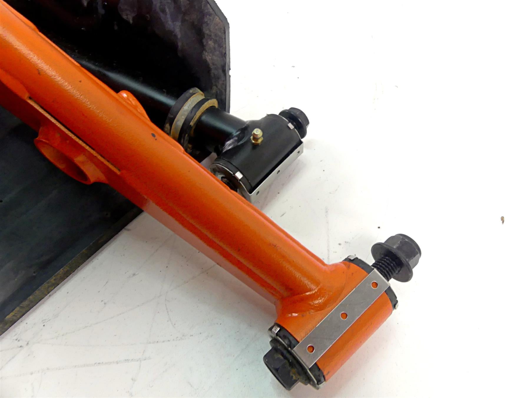 2021 Can Am Maverick Sport 1000R XRC Front Left Knee Ctr Arm 706204616 706203341 {{ shop.shopifyCountryName }} - Mototech271