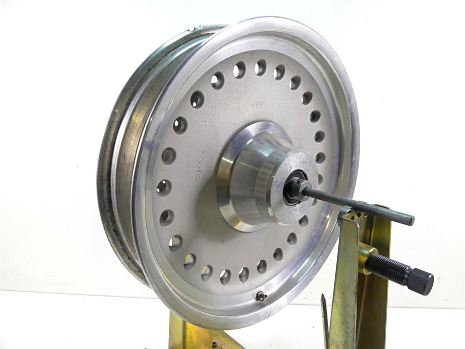 2011 Harley Softail FLSTF Fat Boy Front Wheel Rim Cast 17x3.5 -Read 41038-08 {{ shop.shopifyCountryName }} - Mototech271