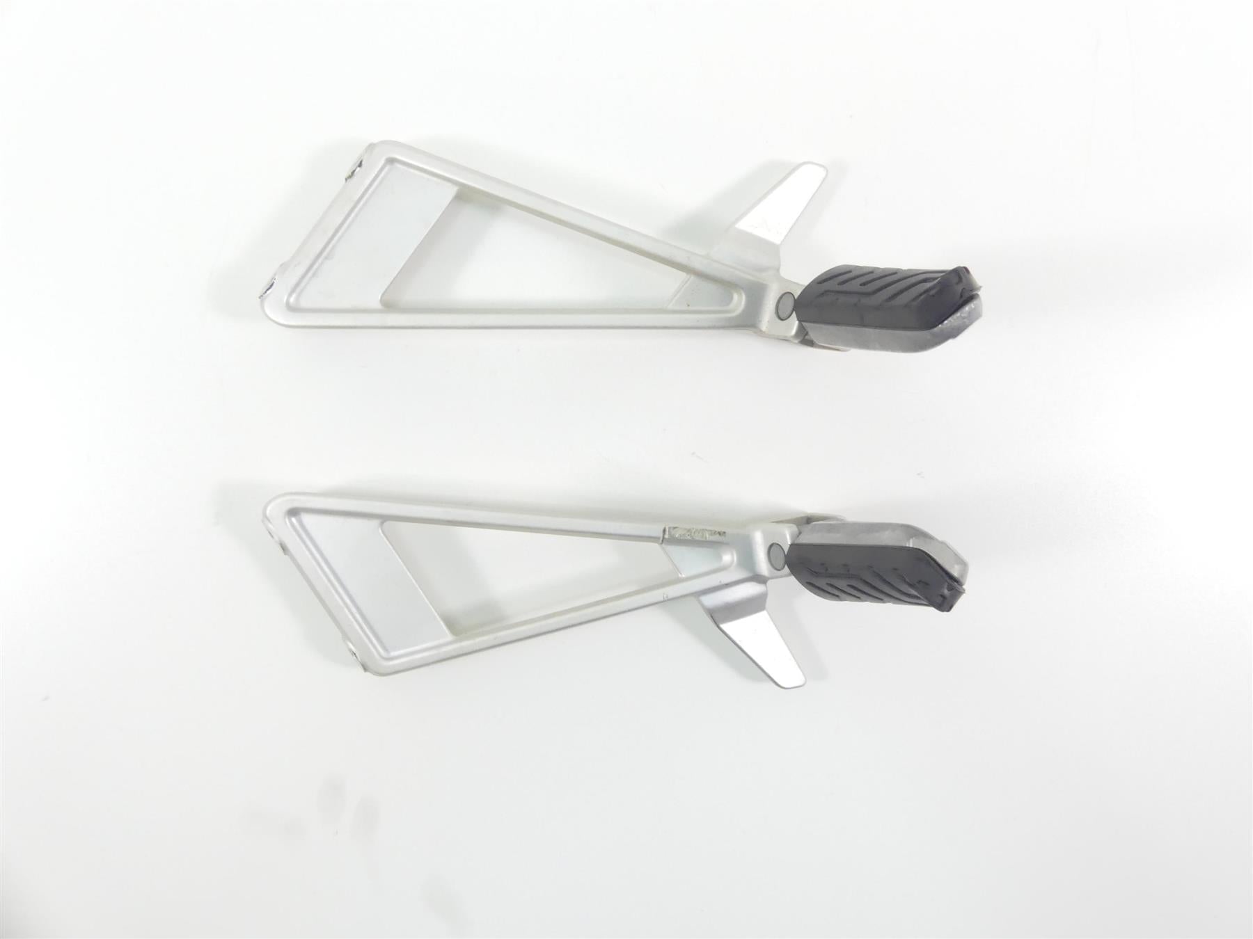2021 Aprilia Tuono 660 Rear Passenger Footpeg Foot Rest Set 2B005206 2B005205 {{ shop.shopifyCountryName }} - Mototech271