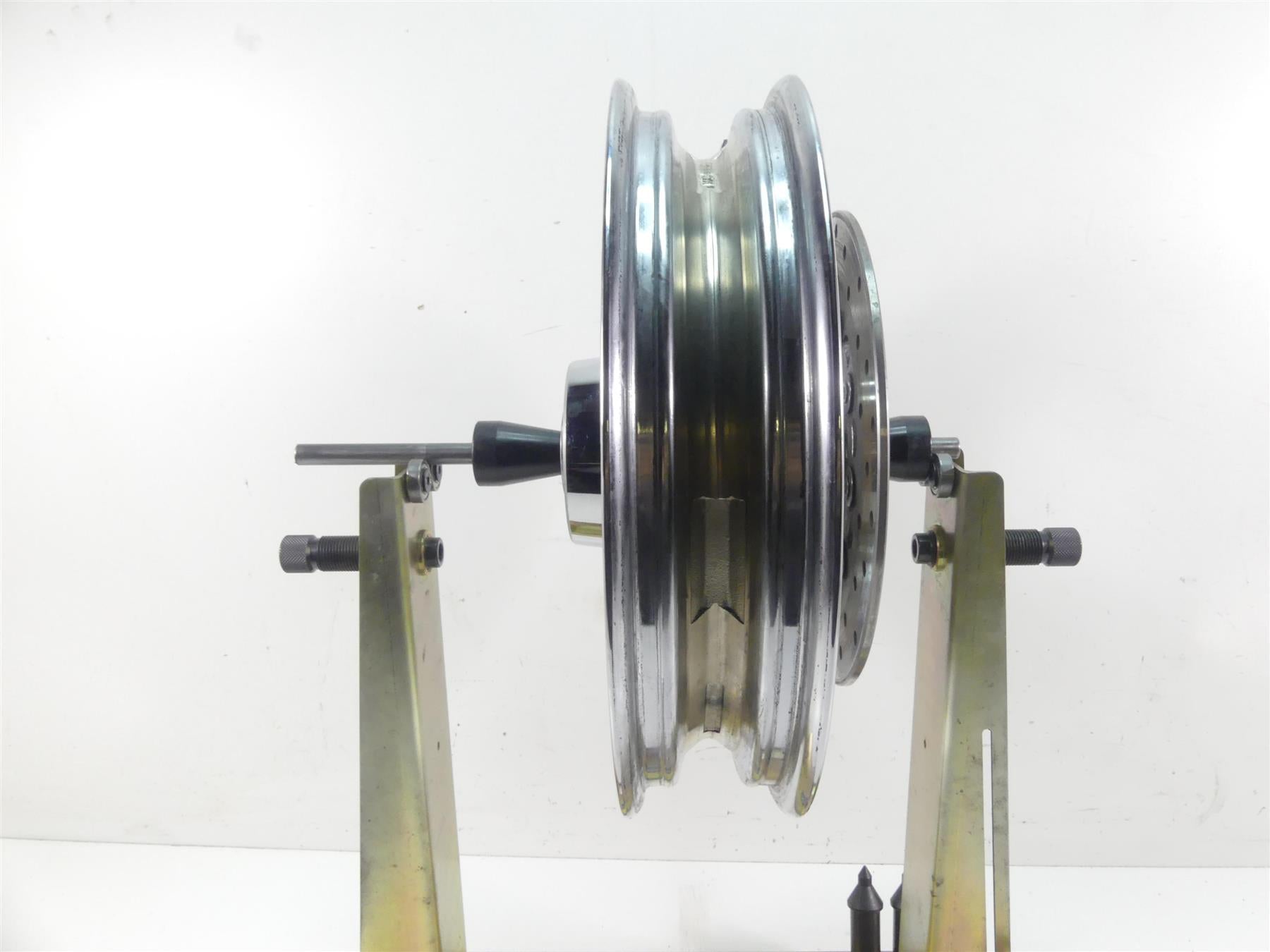 2005 Harley Touring CVO FLHTC SE Electra Glide Rear Wheel Rim 16x3 43846-02A {{ shop.shopifyCountryName }} - Mototech271