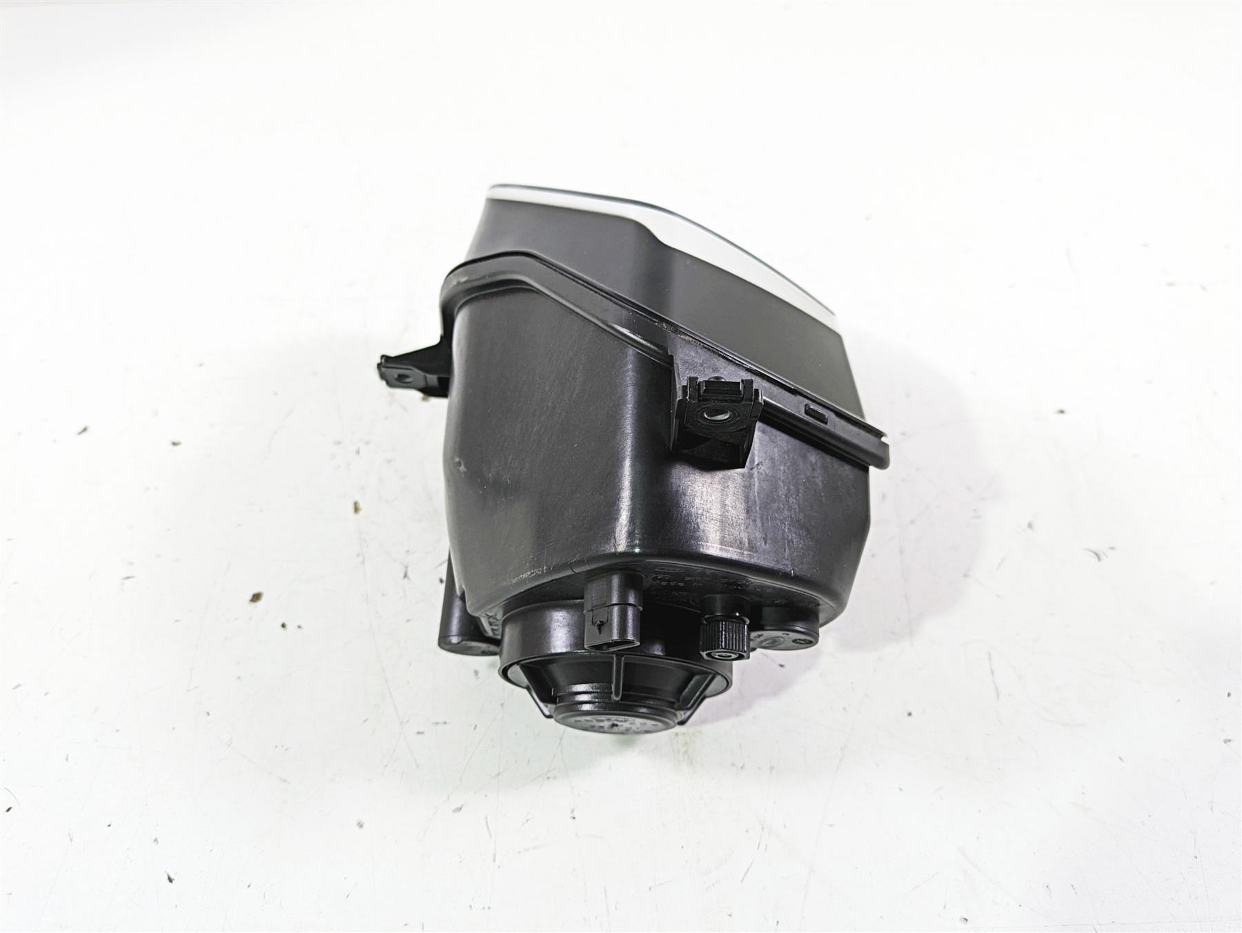 2017 BMW S1000R K47 Right Headlight Low Beam Head Lamp Lens 63128545634 {{ shop.shopifyCountryName }} - Mototech271