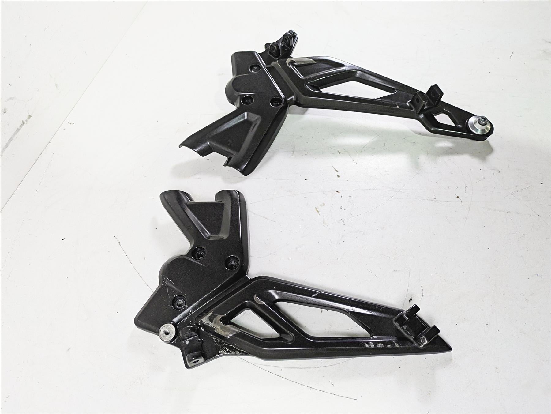 2023 BMW G310R K03 Frame Footpeg Rest Mount Set 46711542807 46711542808 {{ shop.shopifyCountryName }} - Mototech271