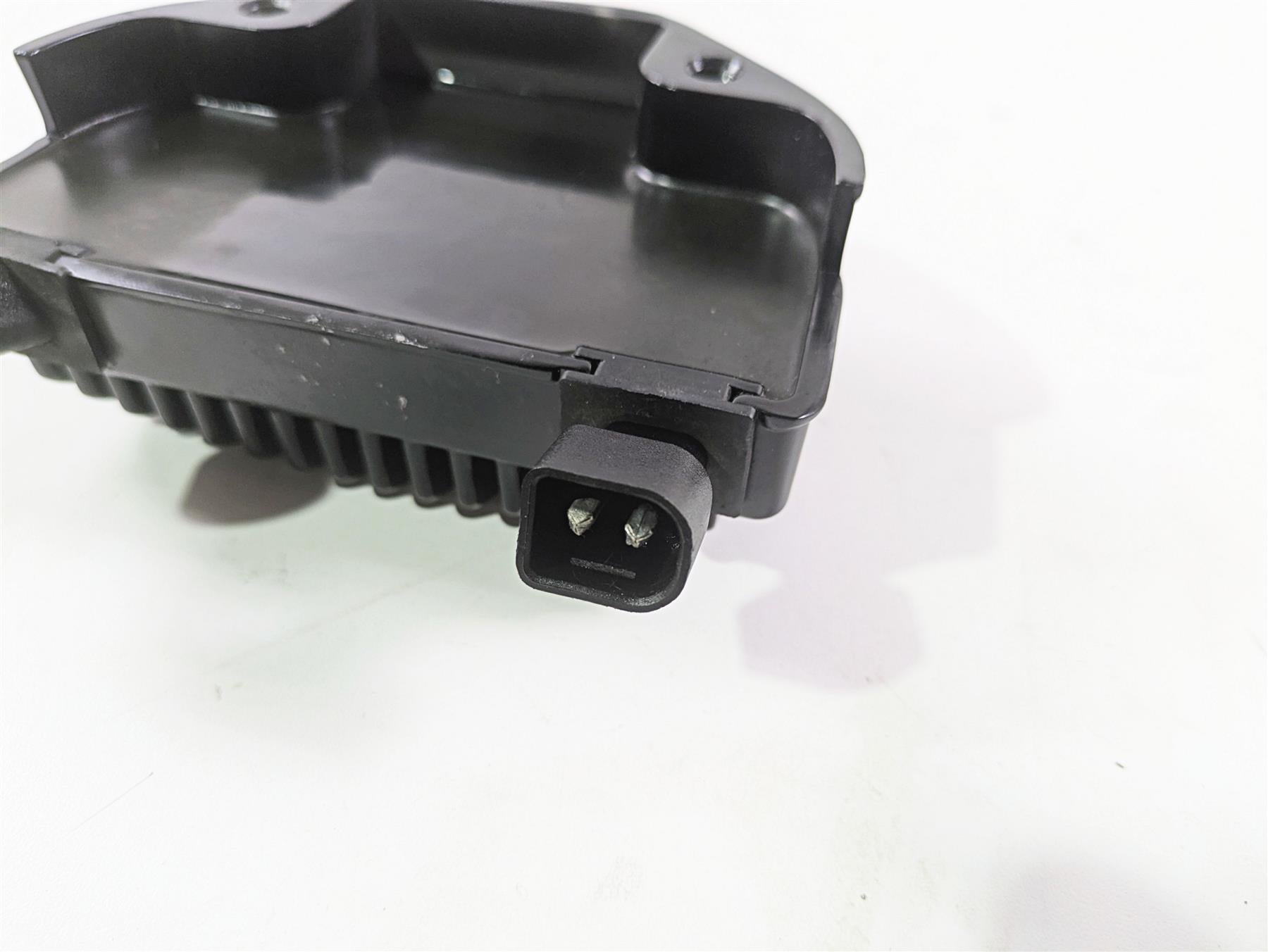 2010 Harley Dyna FXDB Street Bob Rectifier Voltage Regulator 74631-08A {{ shop.shopifyCountryName }} - Mototech271