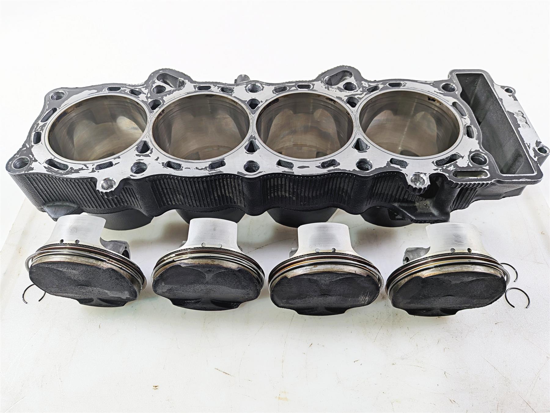2023 Yamaha MT10 MTN1000 Cylinder Piston Jug Set B5Y-11311-00-00 B67-11631-00-00 {{ shop.shopifyCountryName }} - Mototech271