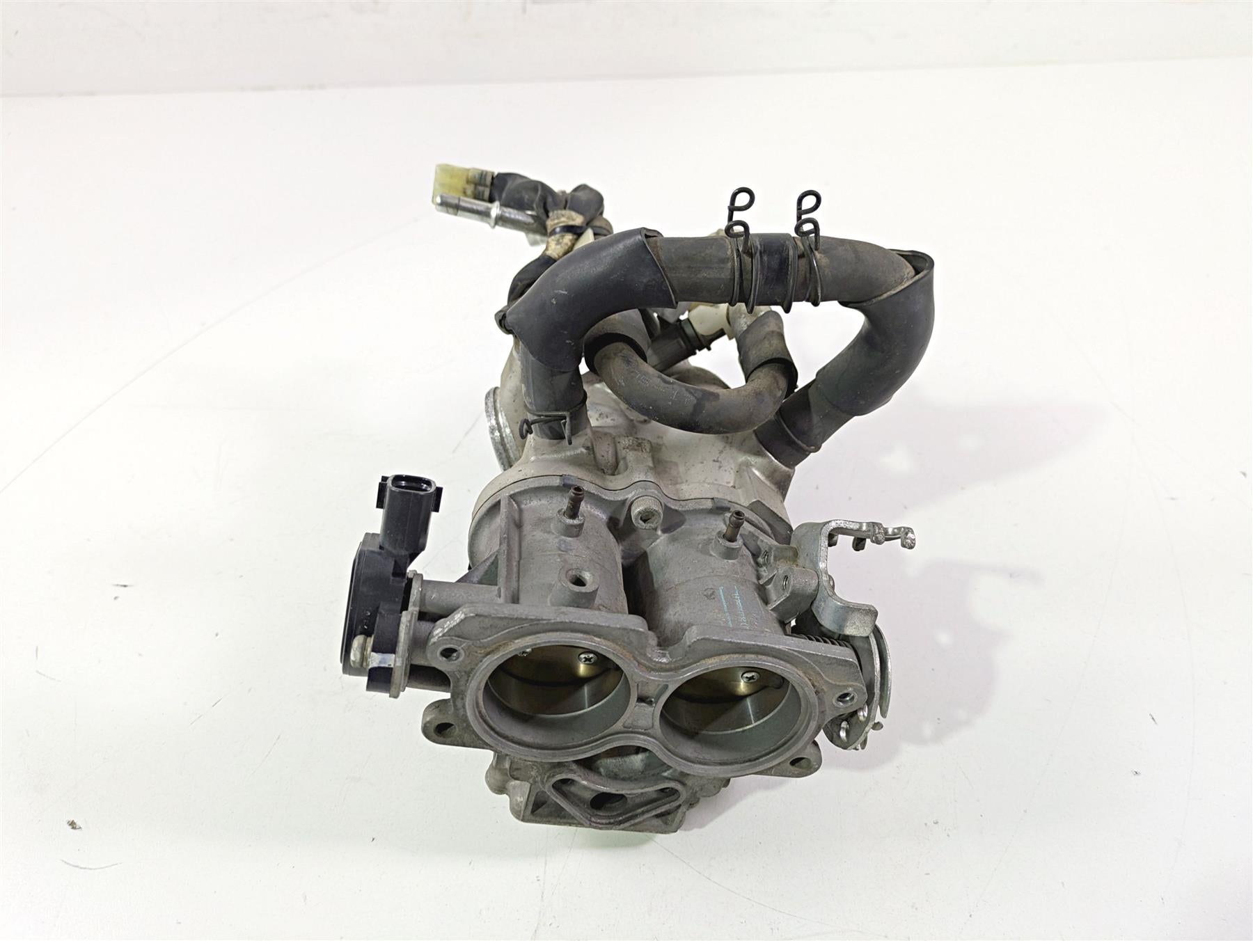 2008 Yamaha XVS1300 V-Star Tourer Mikuni Throttle Body Set 3D8-13590-30-00 {{ shop.shopifyCountryName }} - Mototech271