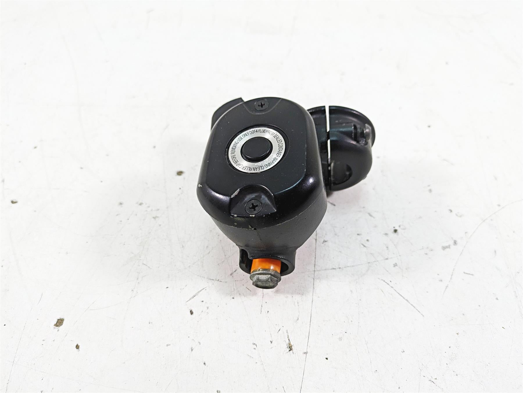 2019 Harley XL883N Sportster Iron Front 1/2" Brake Master Cylinder 41700099 {{ shop.shopifyCountryName }} - Mototech271
