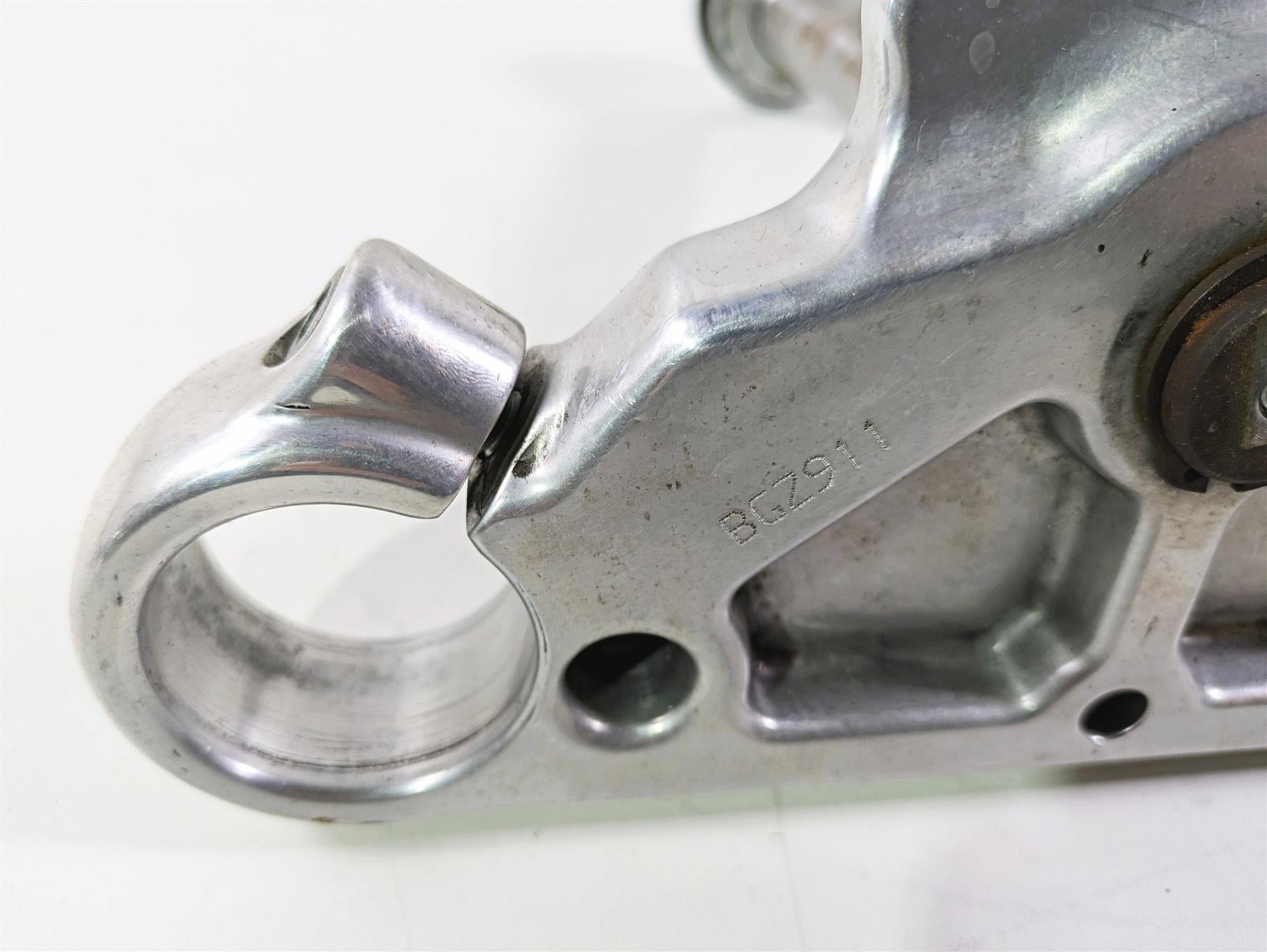 2016 Harley FXDL Dyna Low Rider Lower Triple Tree Clamp 49mm 45539-08 {{ shop.shopifyCountryName }} - Mototech271