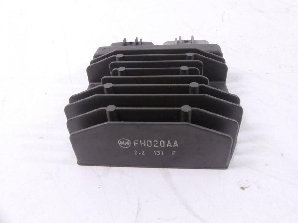 2012 Yamaha XT1200 Super Tenere Rectifier Voltage Regulator 1D7-81960-01-00 {{ shop.shopifyCountryName }} - Mototech271