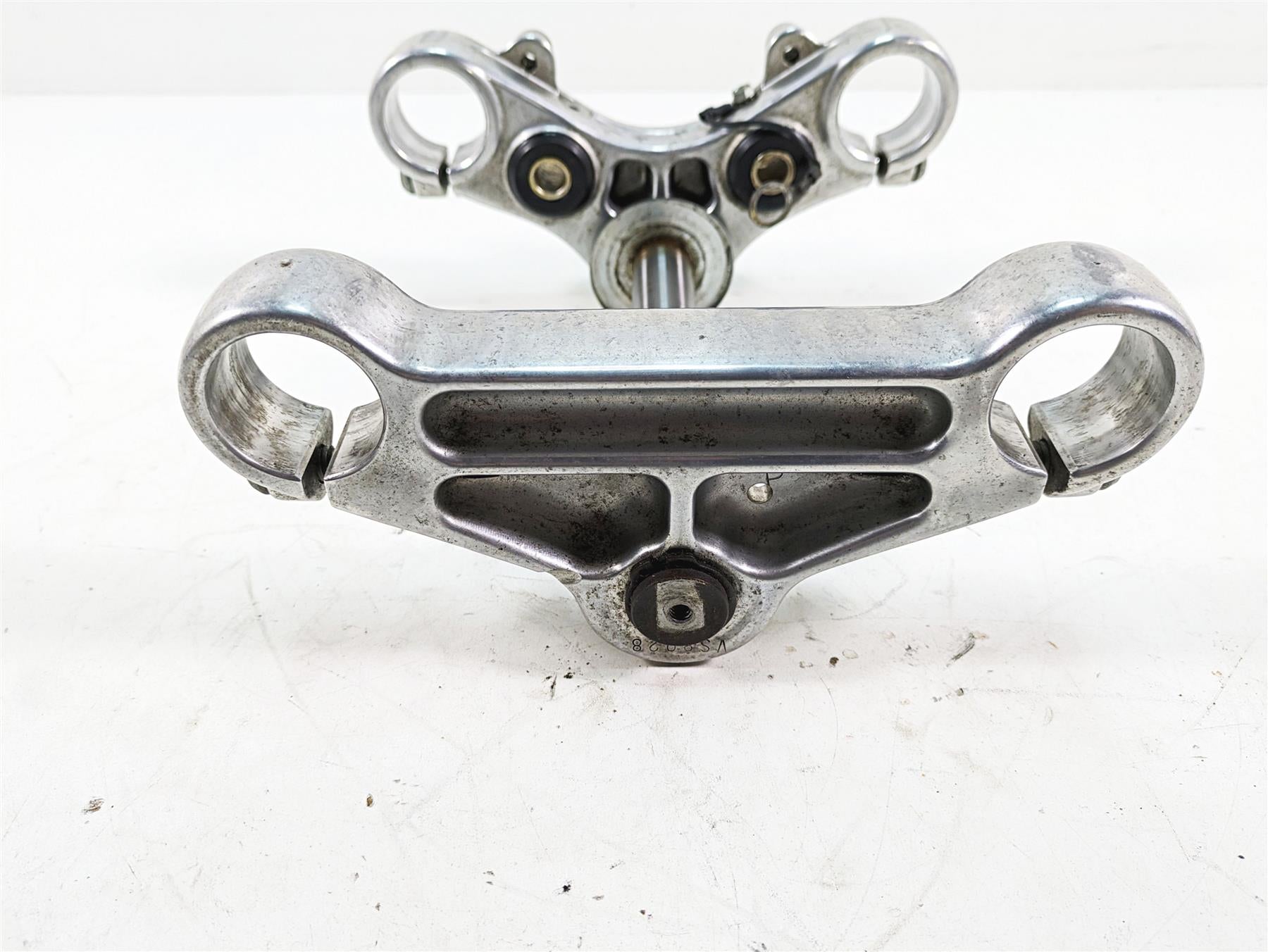 2005 Harley Dyna FXDL Low Rider Upper & Lower Triple Tree Set 39mm 45739-87 {{ shop.shopifyCountryName }} - Mototech271
