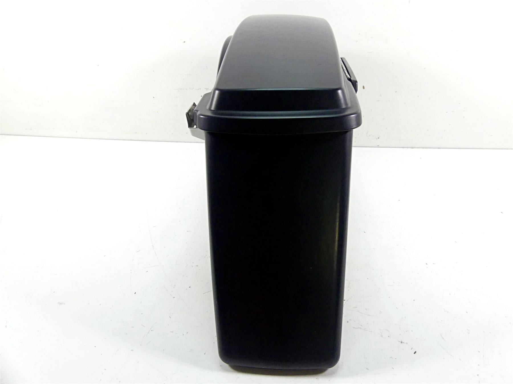 2011 Harley Touring FLTRX Road Glide Right Saddlebag Saddle Bag 90752-93 {{ shop.shopifyCountryName }} - Mototech271