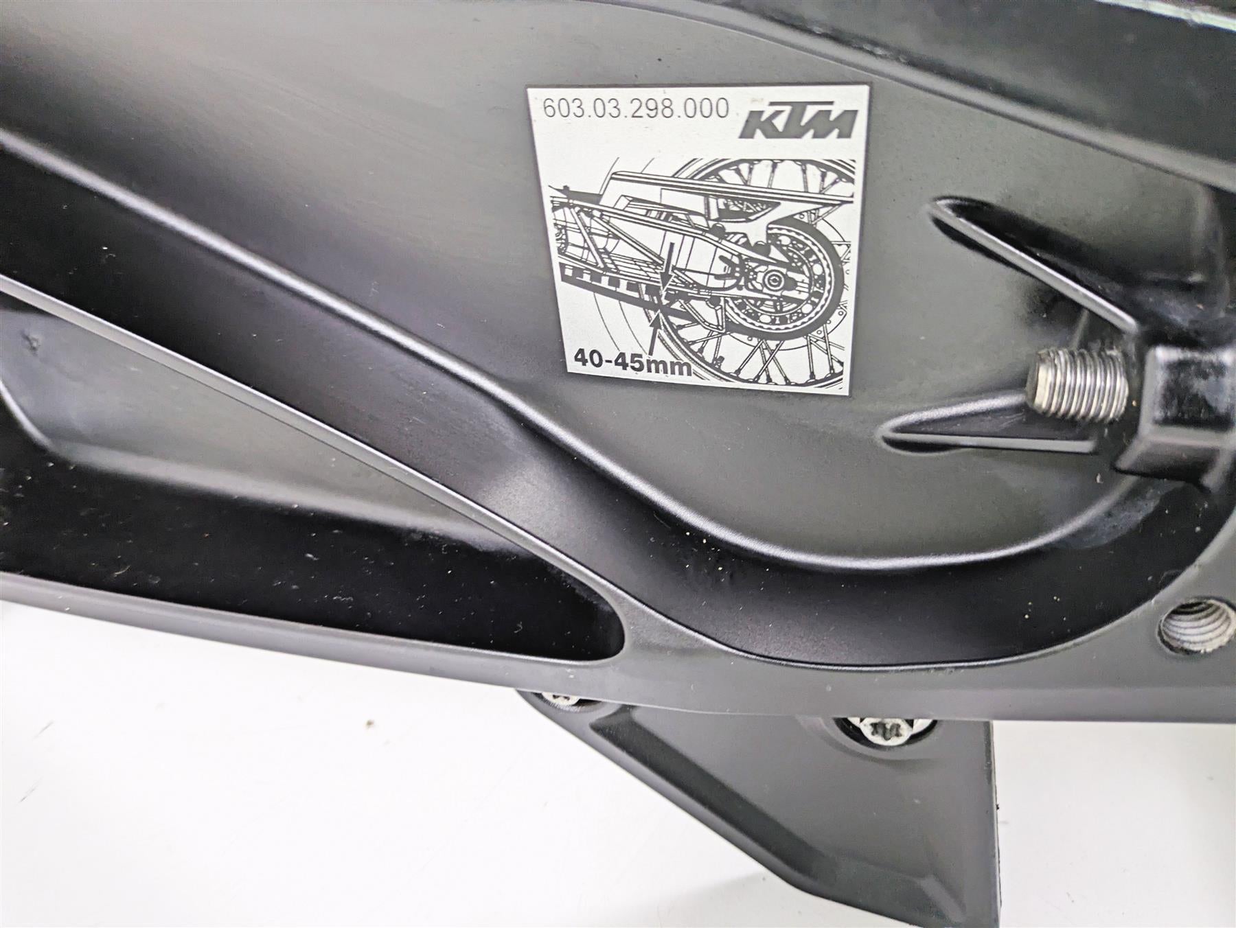 2018 KTM 1290 Super Adv S Swingarm & Axle & Pivot Bolt 6070403004433 {{ shop.shopifyCountryName }} - Mototech271