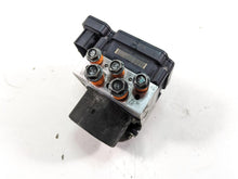Load image into Gallery viewer, 2014 Harley Touring FLHTK Electra Glide Abs Brake Pump Unit Module 41100013A
