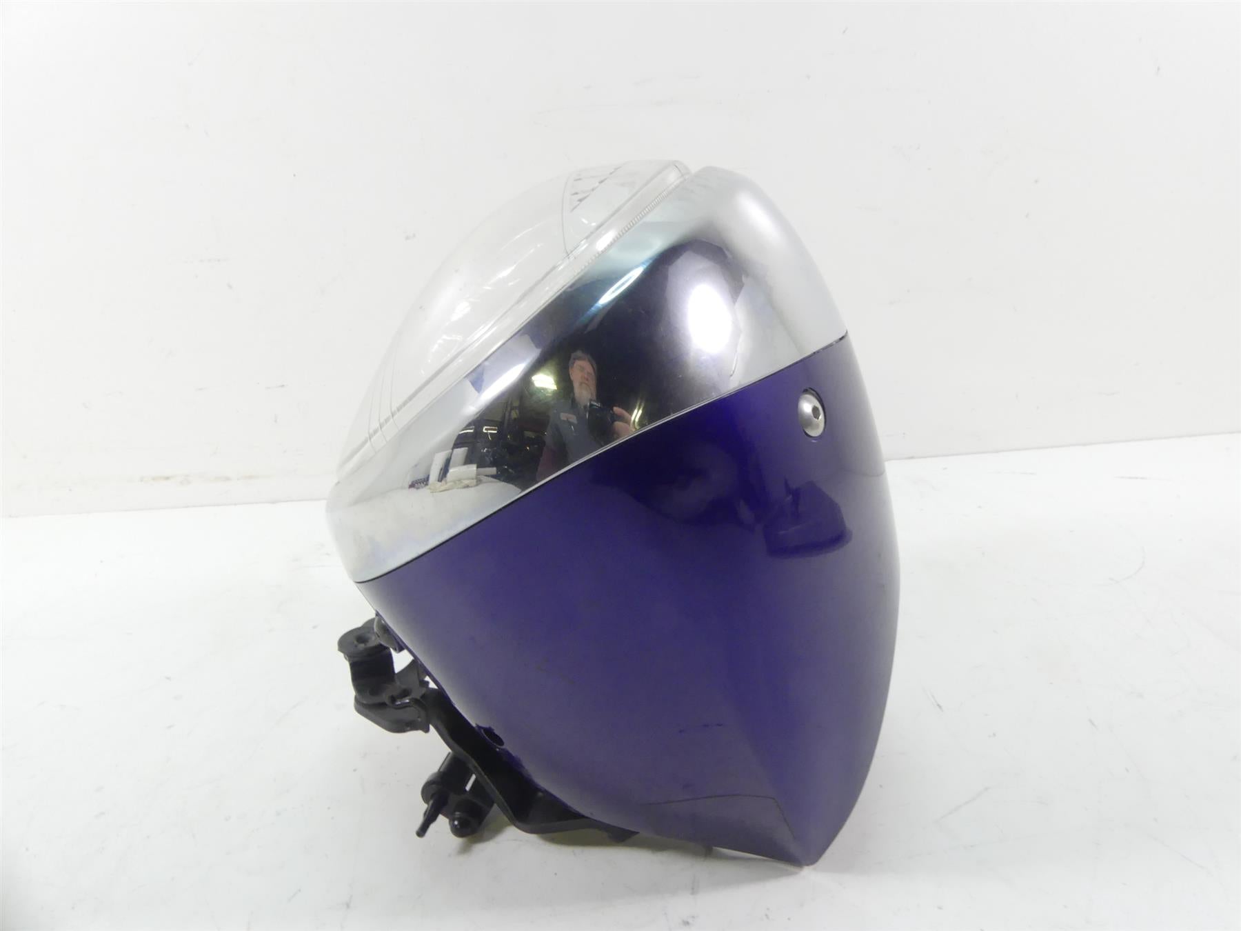 2007 Yamaha XVS1300 V-Star Headlight Head Light Lamp & Bucket 3D8-84320-00-00 {{ shop.shopifyCountryName }} - Mototech271