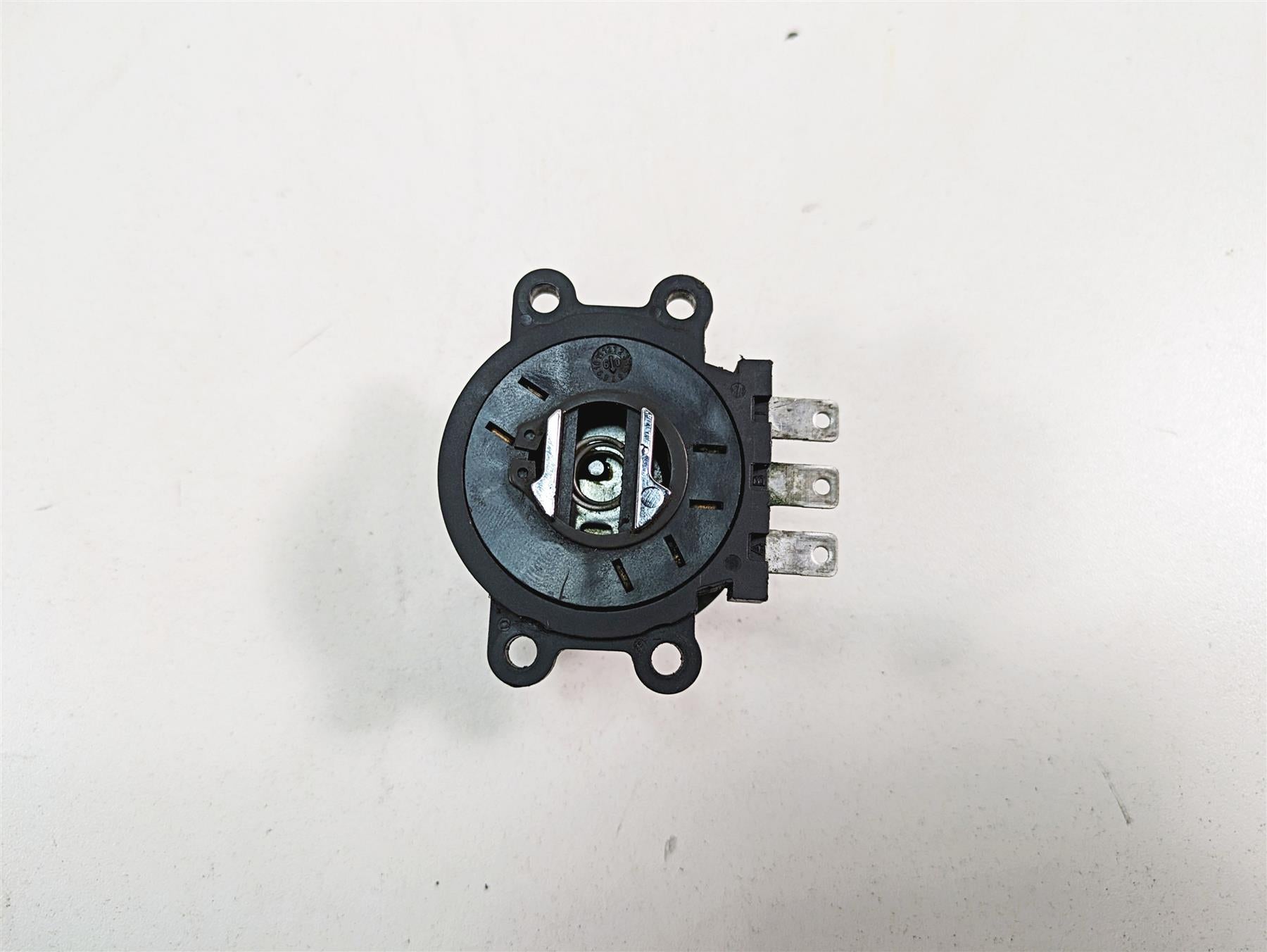 2009 Harley FXDF Dyna Fat Bob Ignition Switch Steering Lock Set 71430-06B {{ shop.shopifyCountryName }} - Mototech271