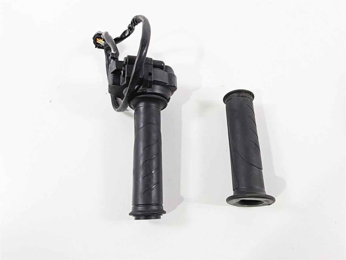 2019 Ducati 959 Panigale Ride Fly By Wire Throttle Set - Read 66020011B {{ shop.shopifyCountryName }} - Mototech271