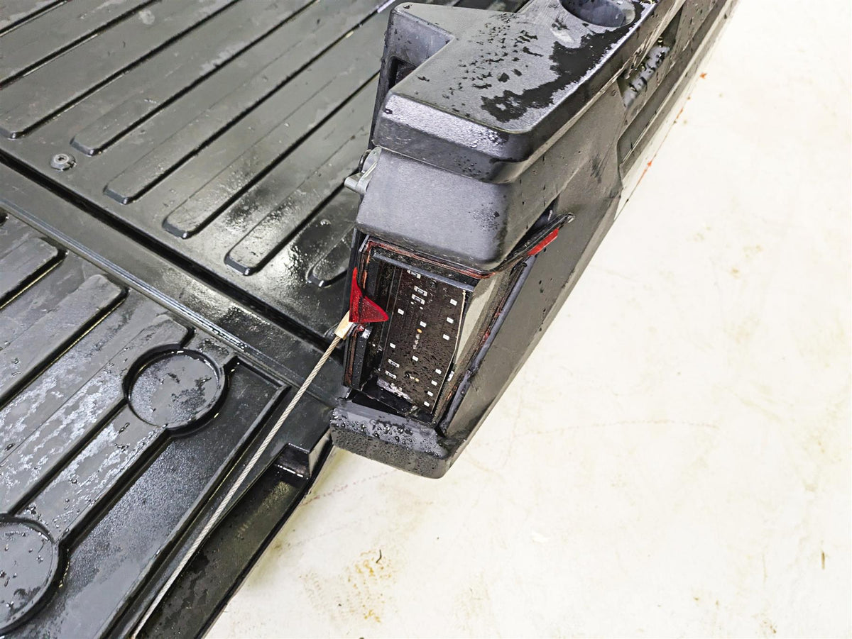 2022 Polaris Ranger 1000 Premium Rear Trunk Bed Assembly READ 2208995 {{ shop.shopifyCountryName }} - Mototech271