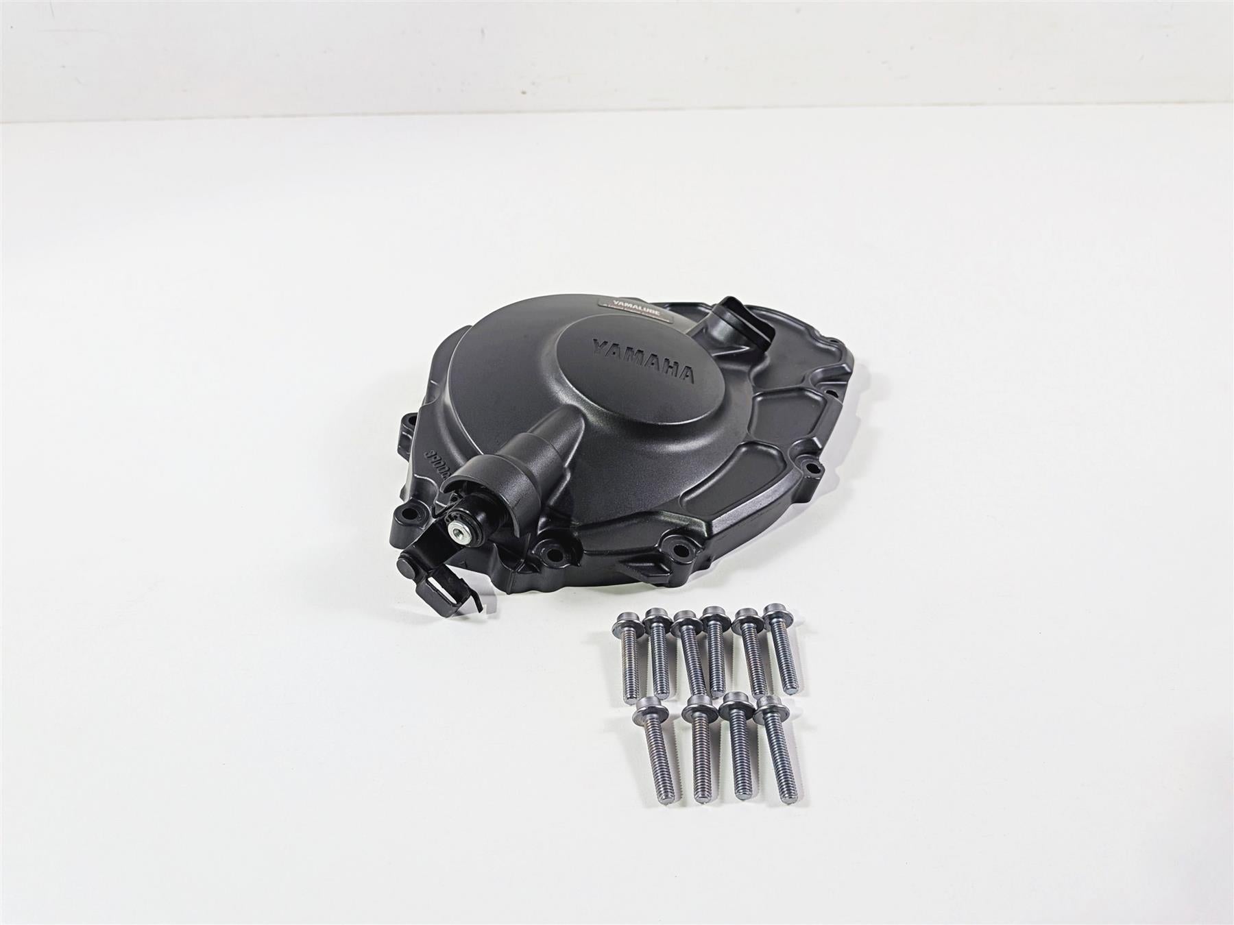 2023 Yamaha MT10 MTN1000 Engine Side Clutch Cover B5Y-15421-00-00 {{ shop.shopifyCountryName }} - Mototech271