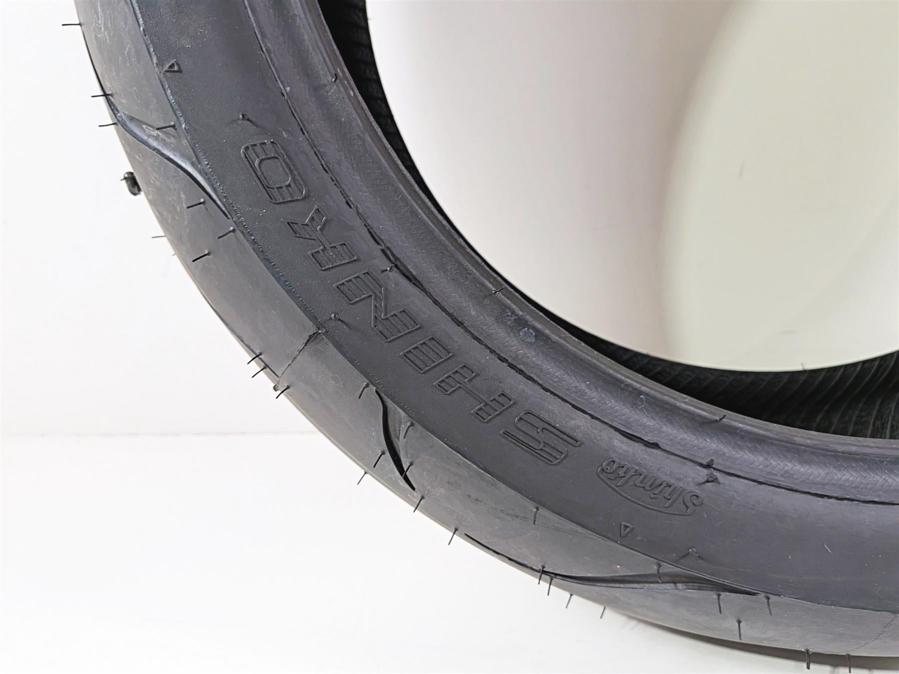 Unused Rear Motorcycle Tire Shinko 010 Apex 190/55R17 DOT25 87-4075-Mototech271