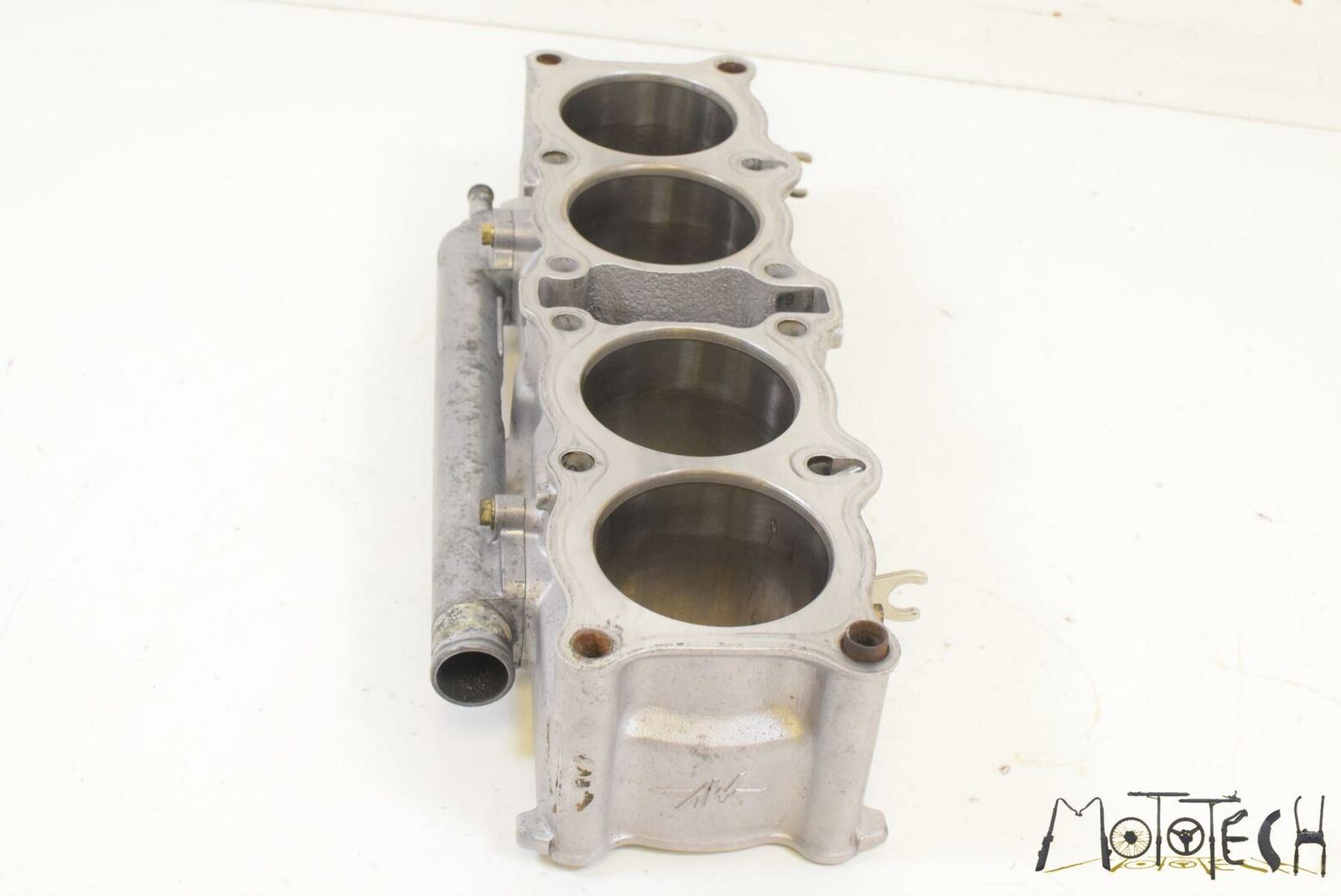 2000 MV Agusta F4 750 ORO Cylinder Jug Barrel 800087772 {{ shop.shopifyCountryName }} - Mototech271