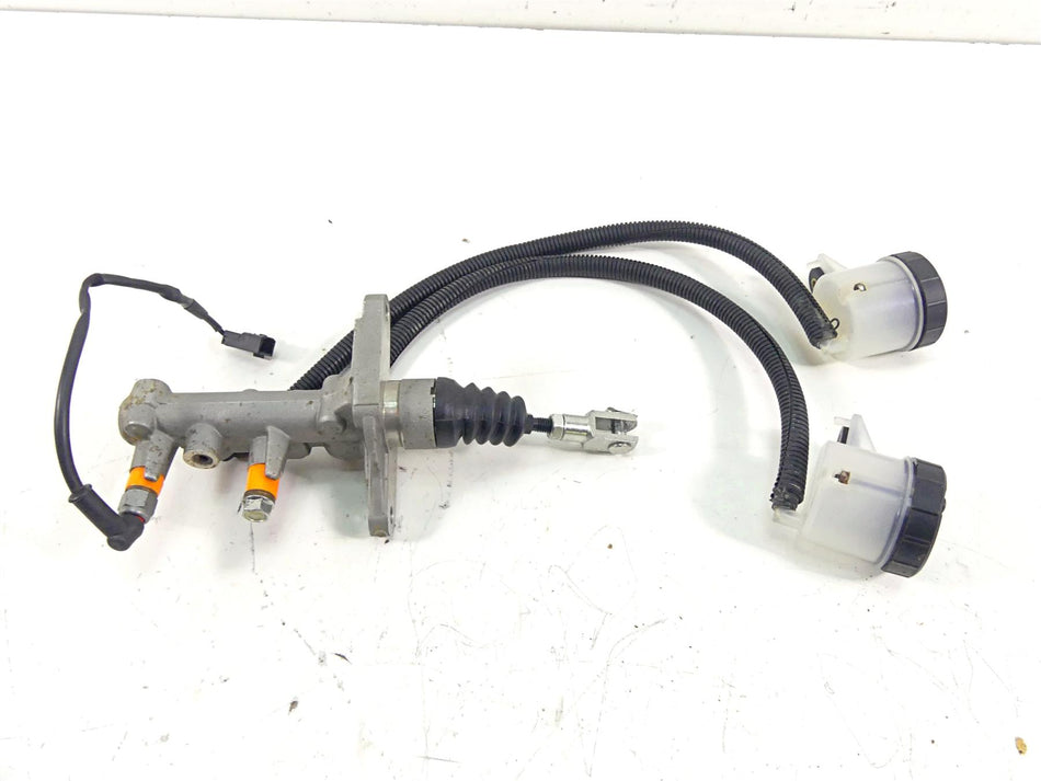 2021 Can Am Maverick Sport 1000R XRC Main Brake Master Cylinder 705601863 {{ shop.shopifyCountryName }} - Mototech271