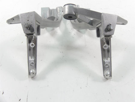 2008 Yamaha FZ1 Fazer Rear Passenger Footpeg Set 2D1-2741L-00-00 2D1-2742L-00-00 {{ shop.shopifyCountryName }} - Mototech271