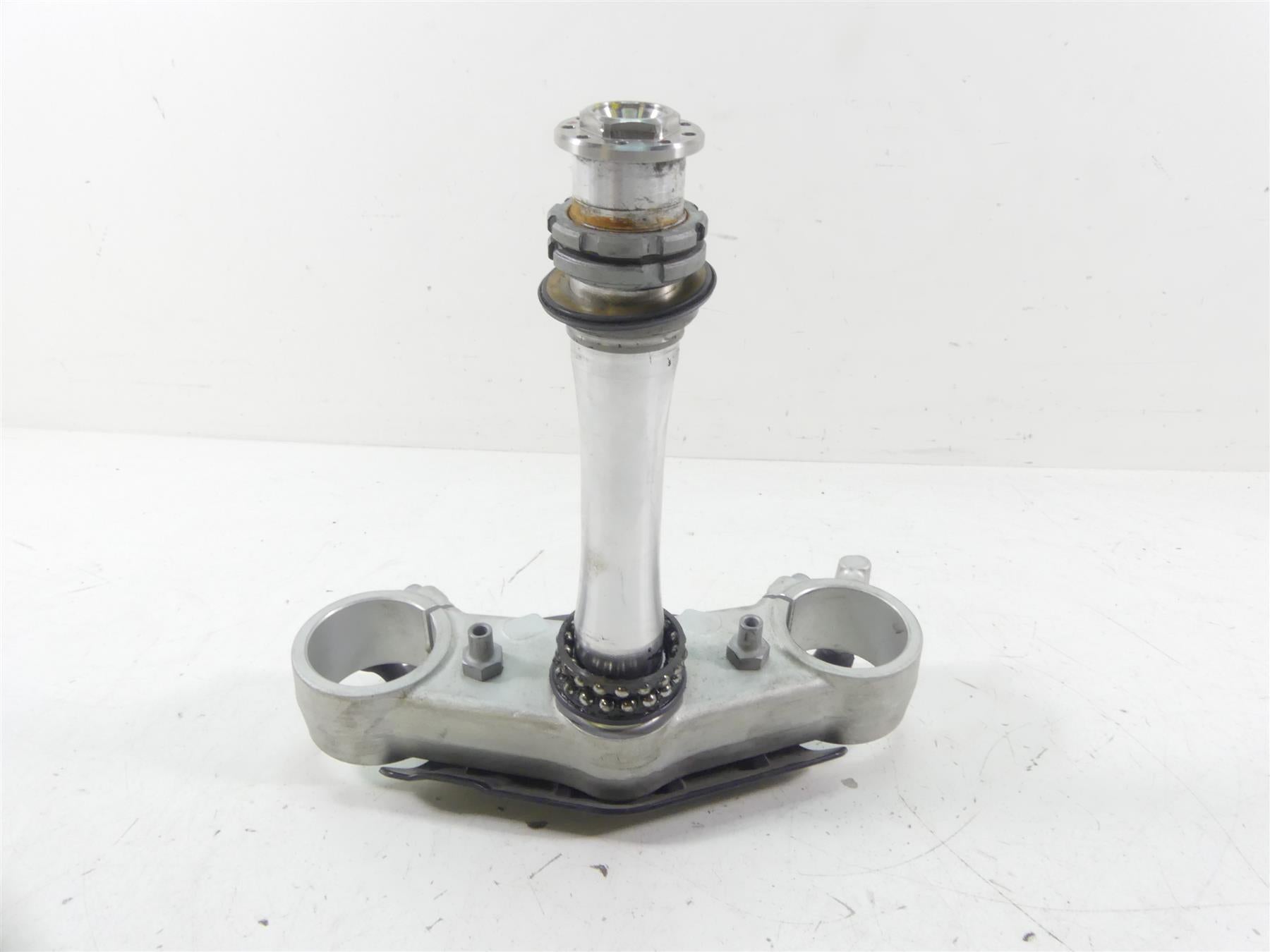 2021 Aprilia RS 660 Lower Triple Tree Steering Clamp Yoke 53mm 2B005255 {{ shop.shopifyCountryName }} - Mototech271