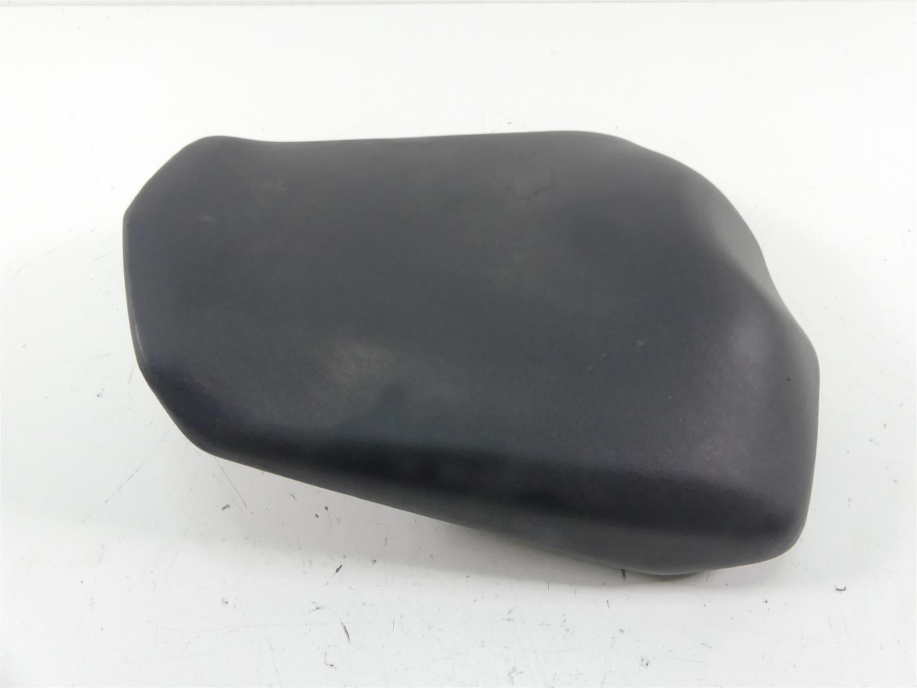 2008 Yamaha FZ1 Fazer Rear Passenger Saddle Seat 3C3-24750-00-00 3C3-24750-03-00 | Mototech271