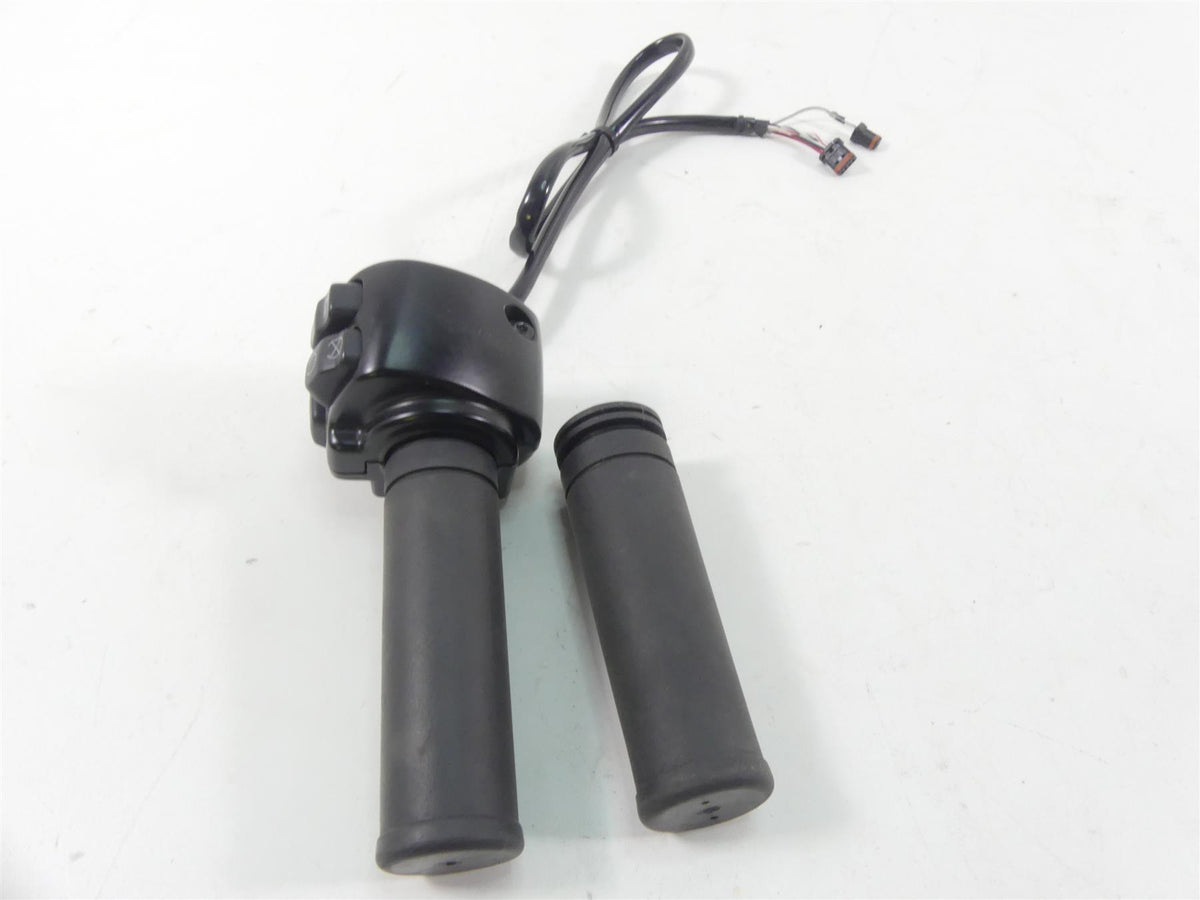 2019 Harley FLHC Softail Heritage Right Hand Start Stop Control Switch 71500462 {{ shop.shopifyCountryName }} - Mototech271