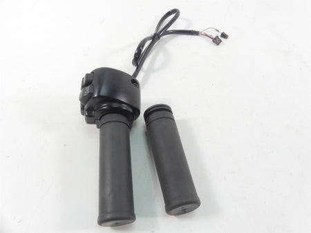 2019 Harley FLHC Softail Heritage Right Hand Start Stop Control Switch 71500462 {{ shop.shopifyCountryName }} - Mototech271