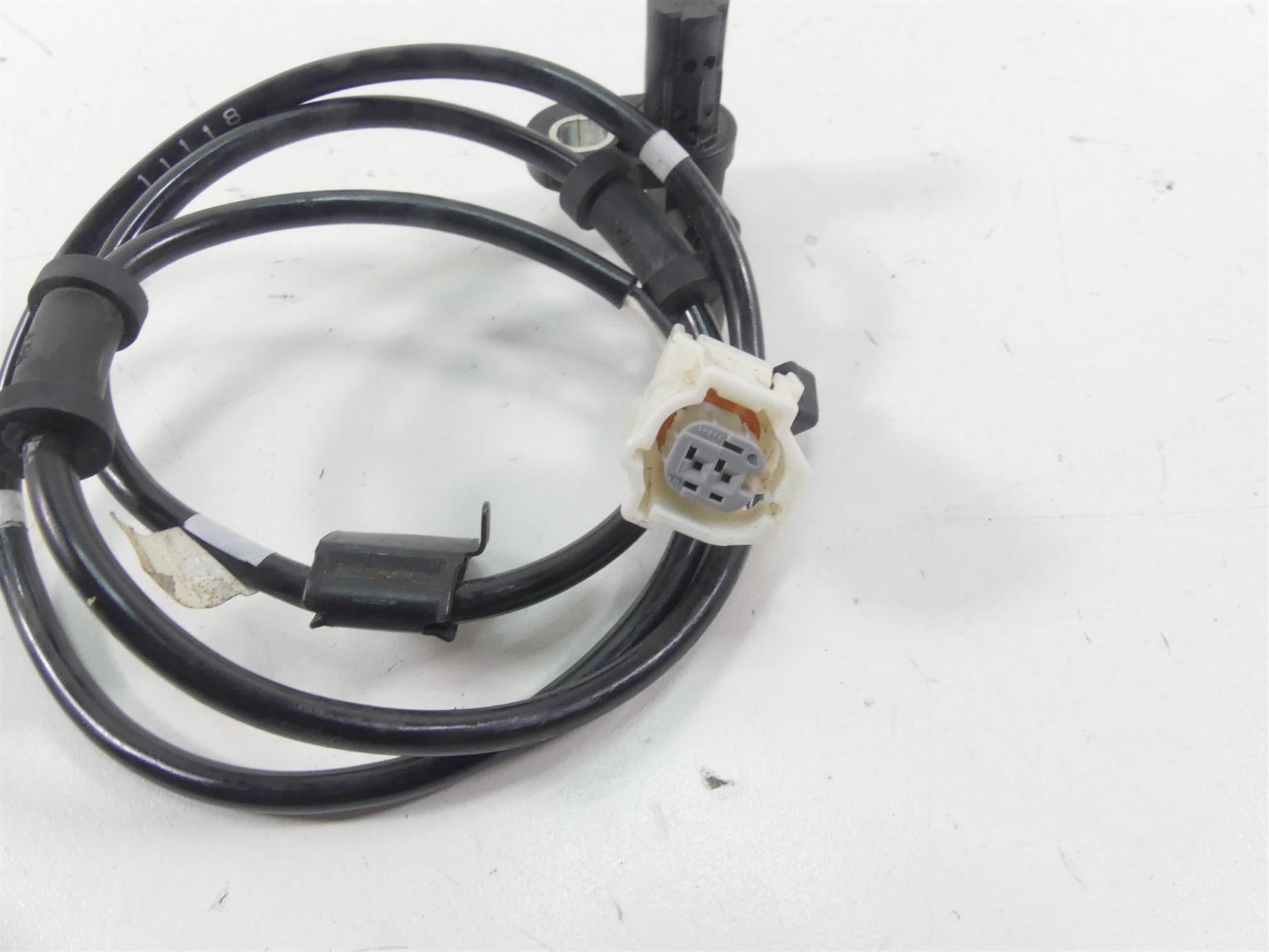 2022 Yamaha MT09 FZ09 Front Wheel Abs Speed Sensor B7N-85970-00-00 {{ shop.shopifyCountryName }} - Mototech271