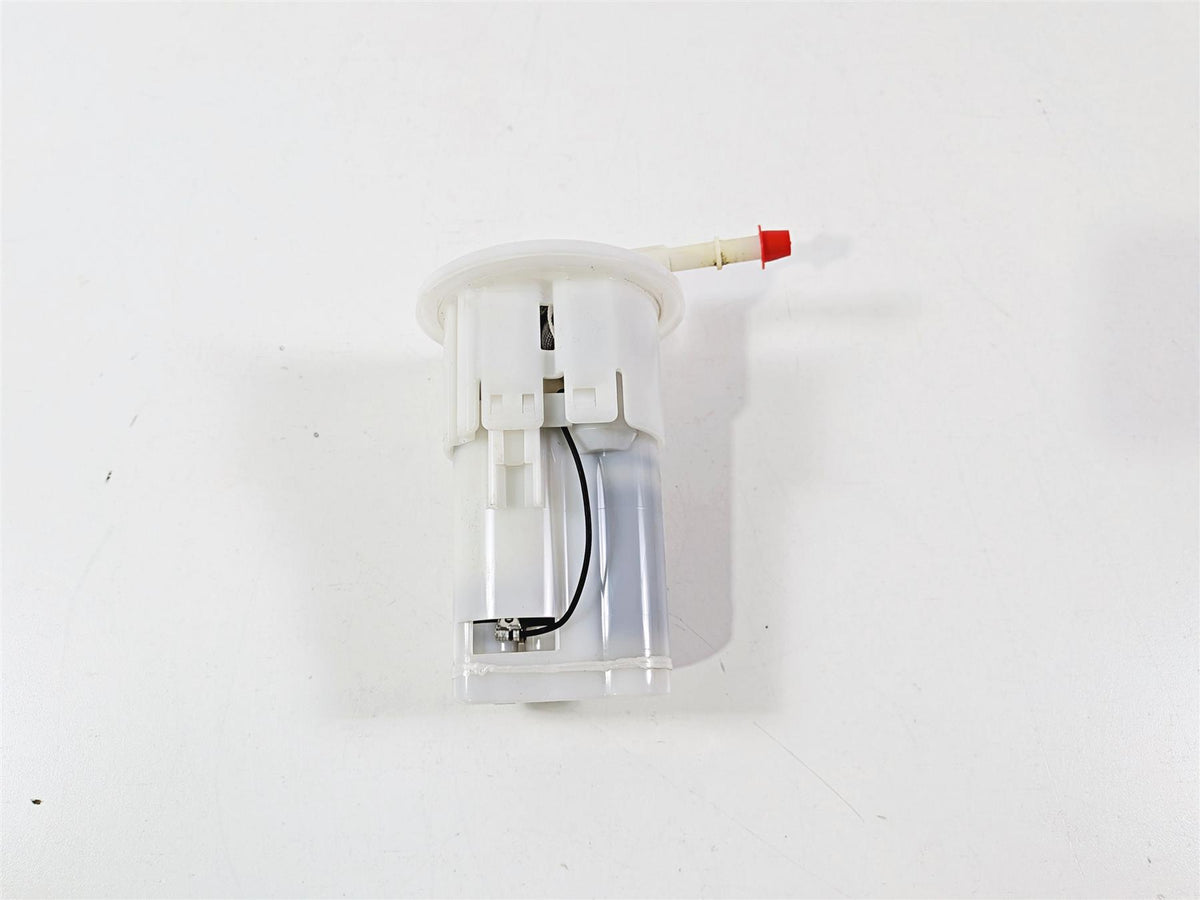 2024 Yamaha YZF R1 RN65 Fuel Gas Petrol Pump - Tested 2CR-13907-01-00 {{ shop.shopifyCountryName }} - Mototech271