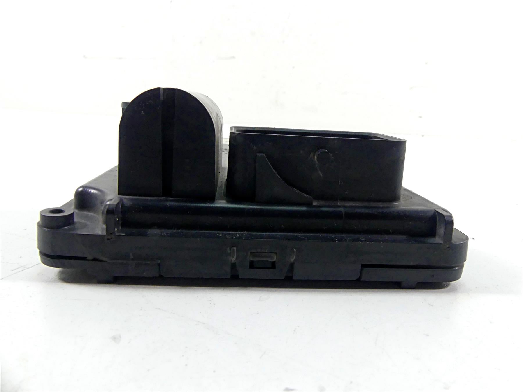 2011 Harley Softail FXS Blackline Bcm Body Control Module Y-Axis 69991-11 {{ shop.shopifyCountryName }} - Mototech271