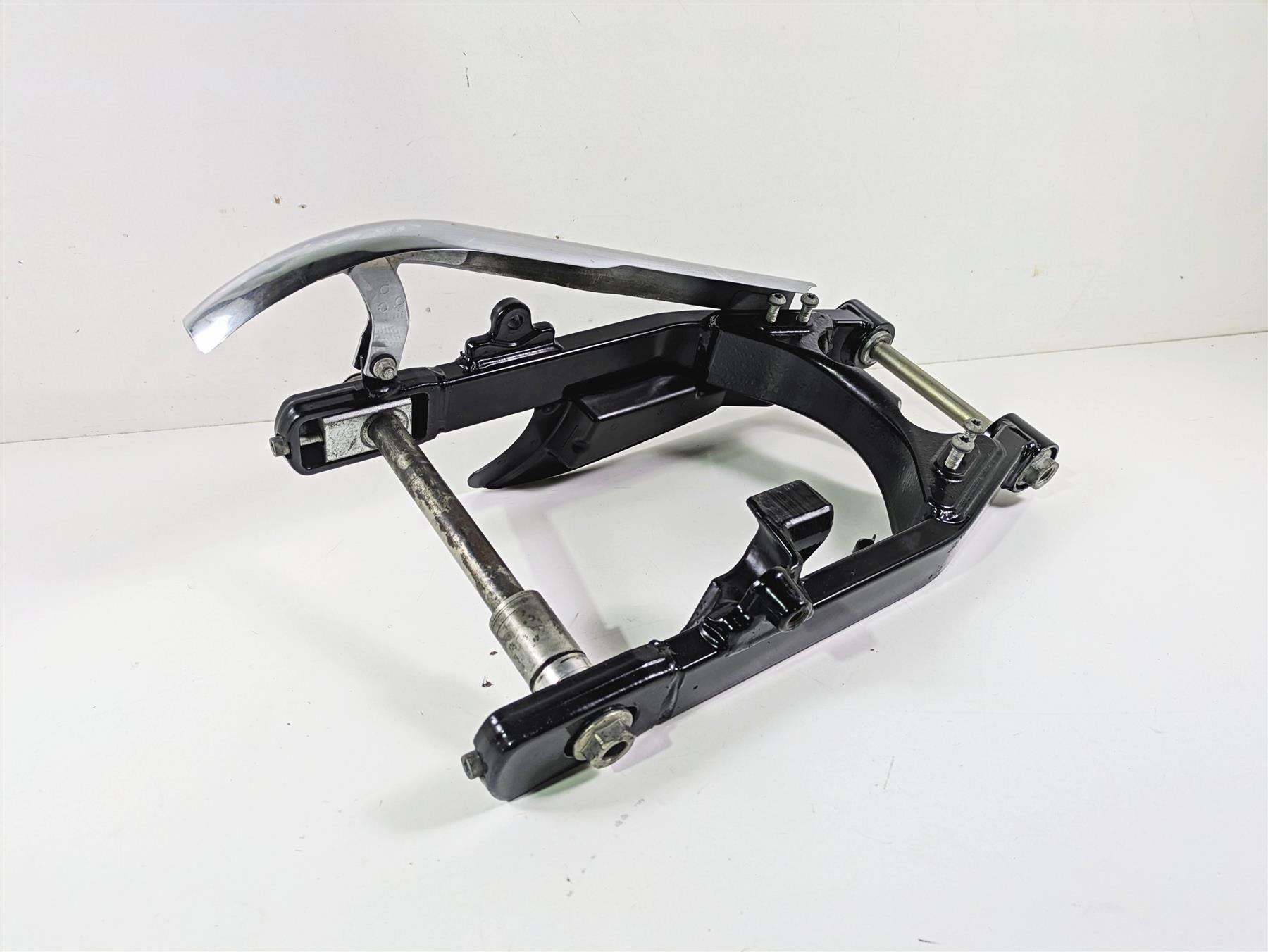 2014 Harley FXDF Dyna Fat Bob Rear Swingarm & Belt Guards 47820-10 {{ shop.shopifyCountryName }} - Mototech271