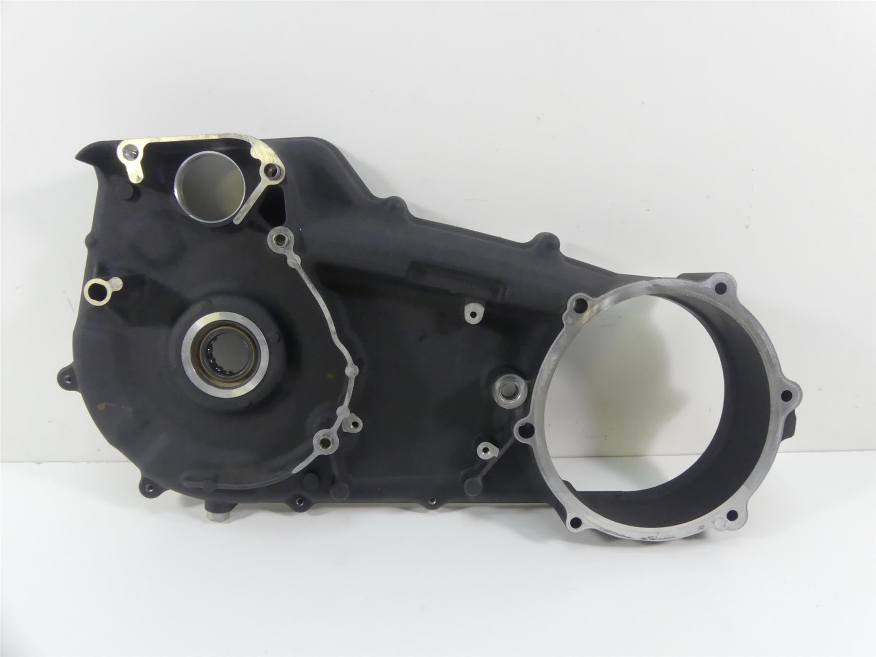 2017 Harley Dyna FXDB Street Bob Inner Primary Drive Cover Mid Ctrl 60661-06 {{ shop.shopifyCountryName }} - Mototech271