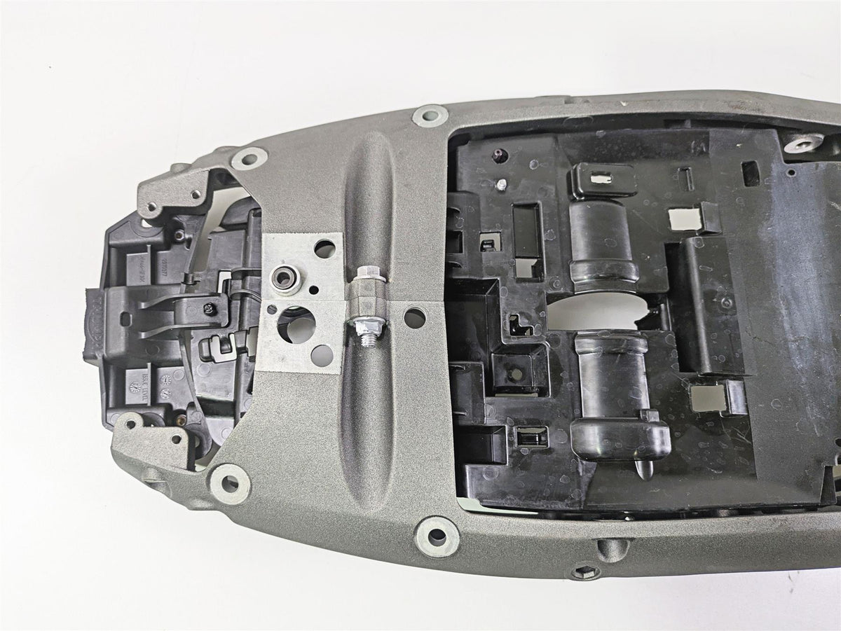 2024 Triumph Street Triple 765 R Subframe Inner Fender Undertail T2073626 {{ shop.shopifyCountryName }} - Mototech271