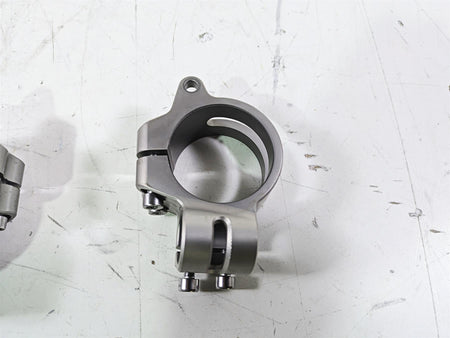 2020 Triumph Daytona 765 Moto2 Handle Bar Mounts Clamp Clip Ons T2042962 {{ shop.shopifyCountryName }} - Mototech271