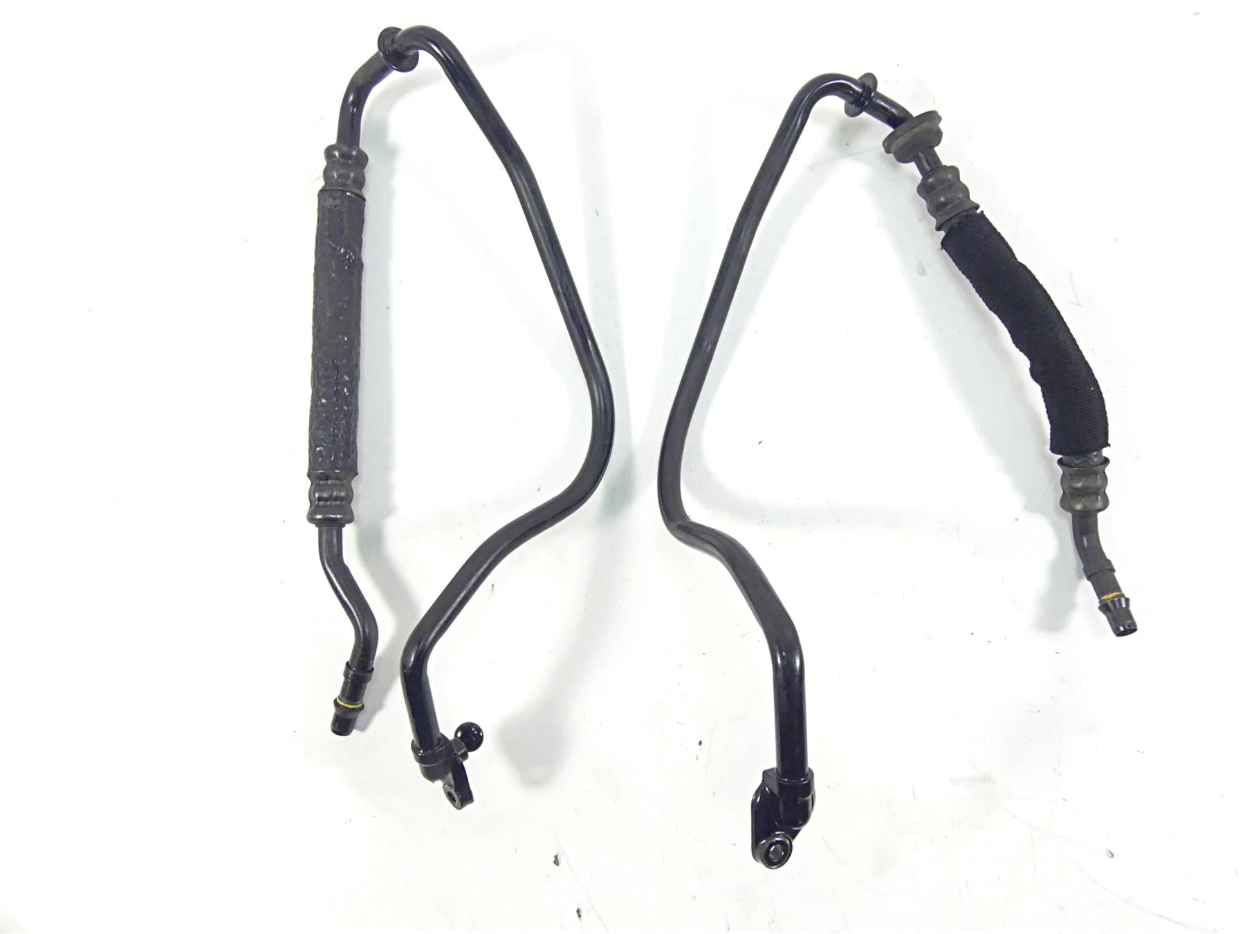 2013 Harley VRSCF Muscle Vrod Radiator Oil Cooler Lines Hoses Set 62940-04A {{ shop.shopifyCountryName }} - Mototech271